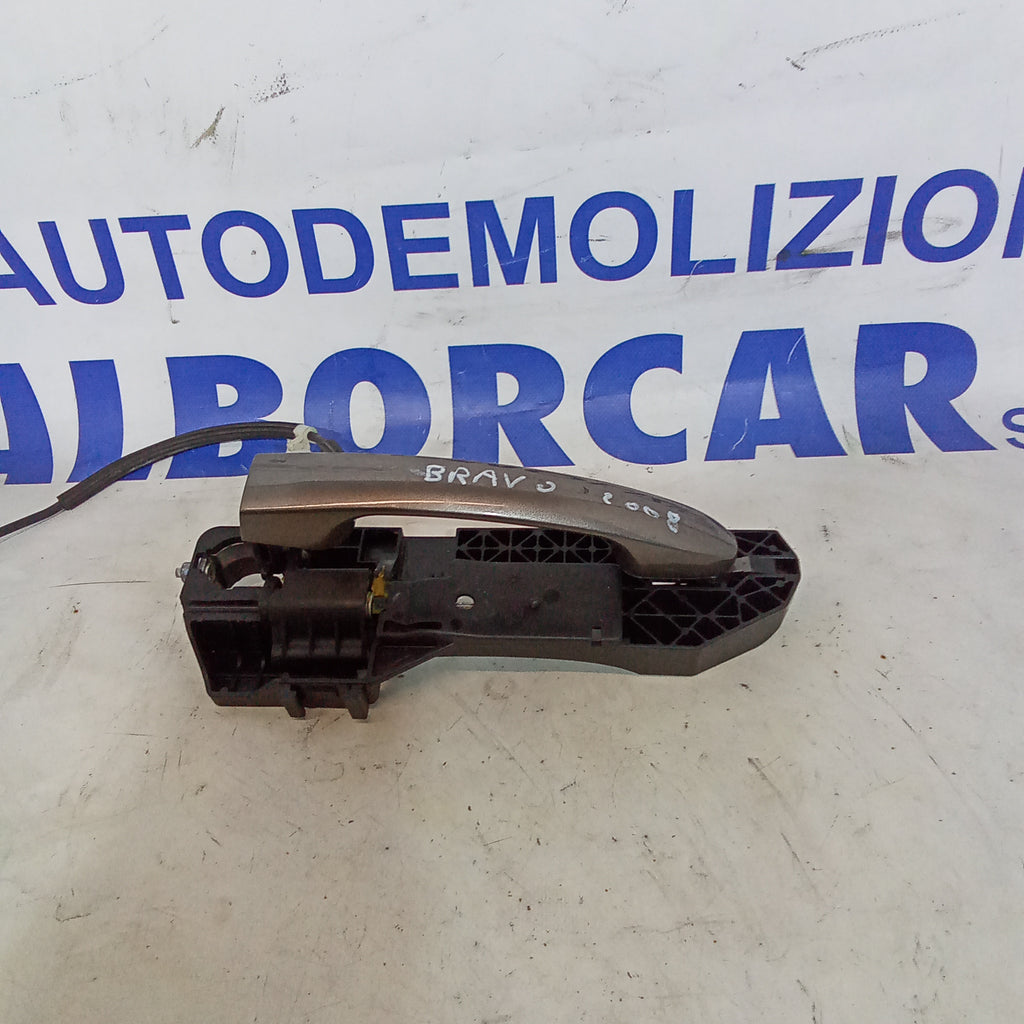 Maniglia porta anteriore sinistra fiat bravo anno 2008 codice 242567