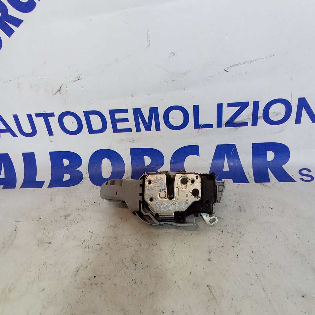 Left front door lock Fiat Bravo year 2008 code 51931418
