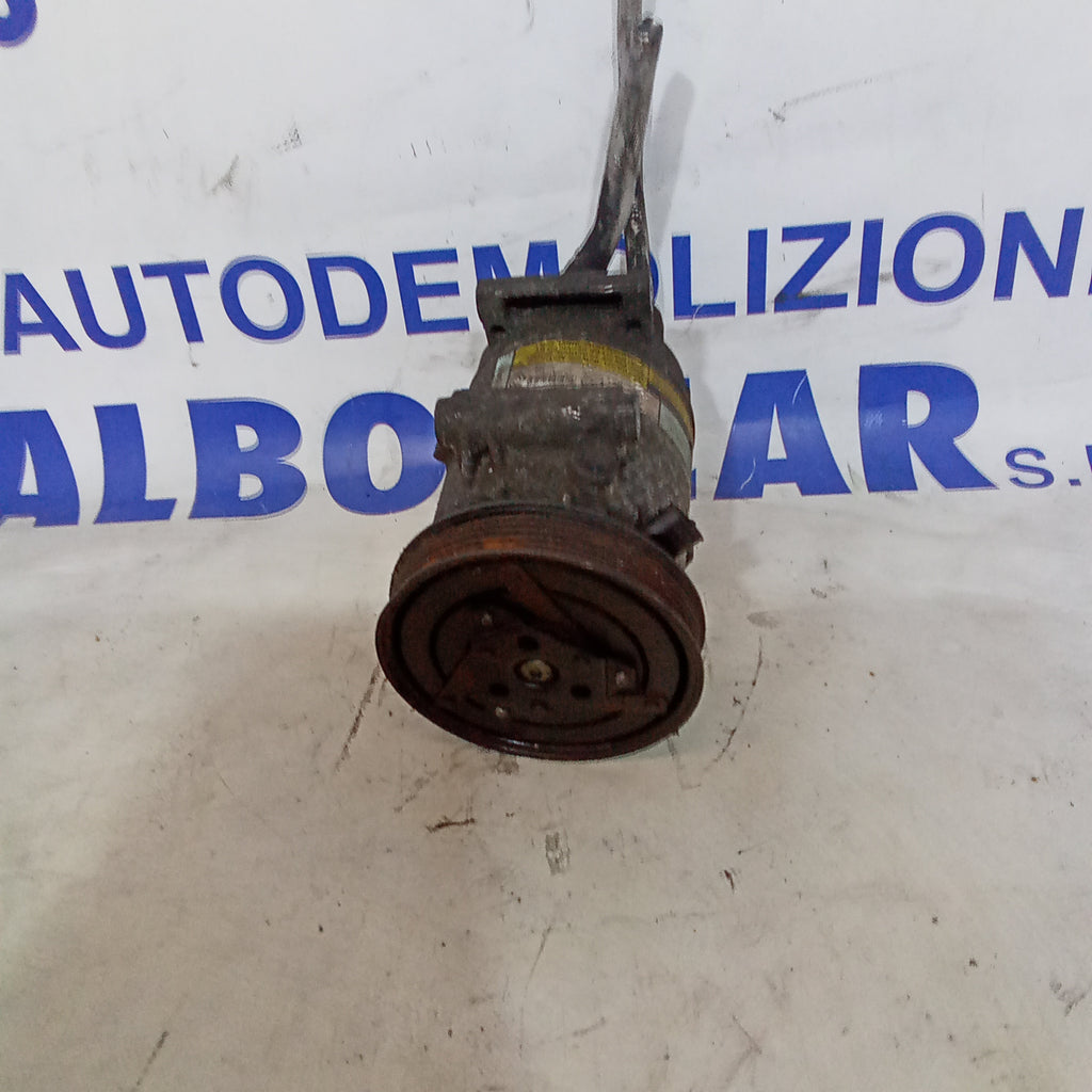 Compresor de aire acondicionado Renault Scenic 1.5dci año 2005 código 8200316164