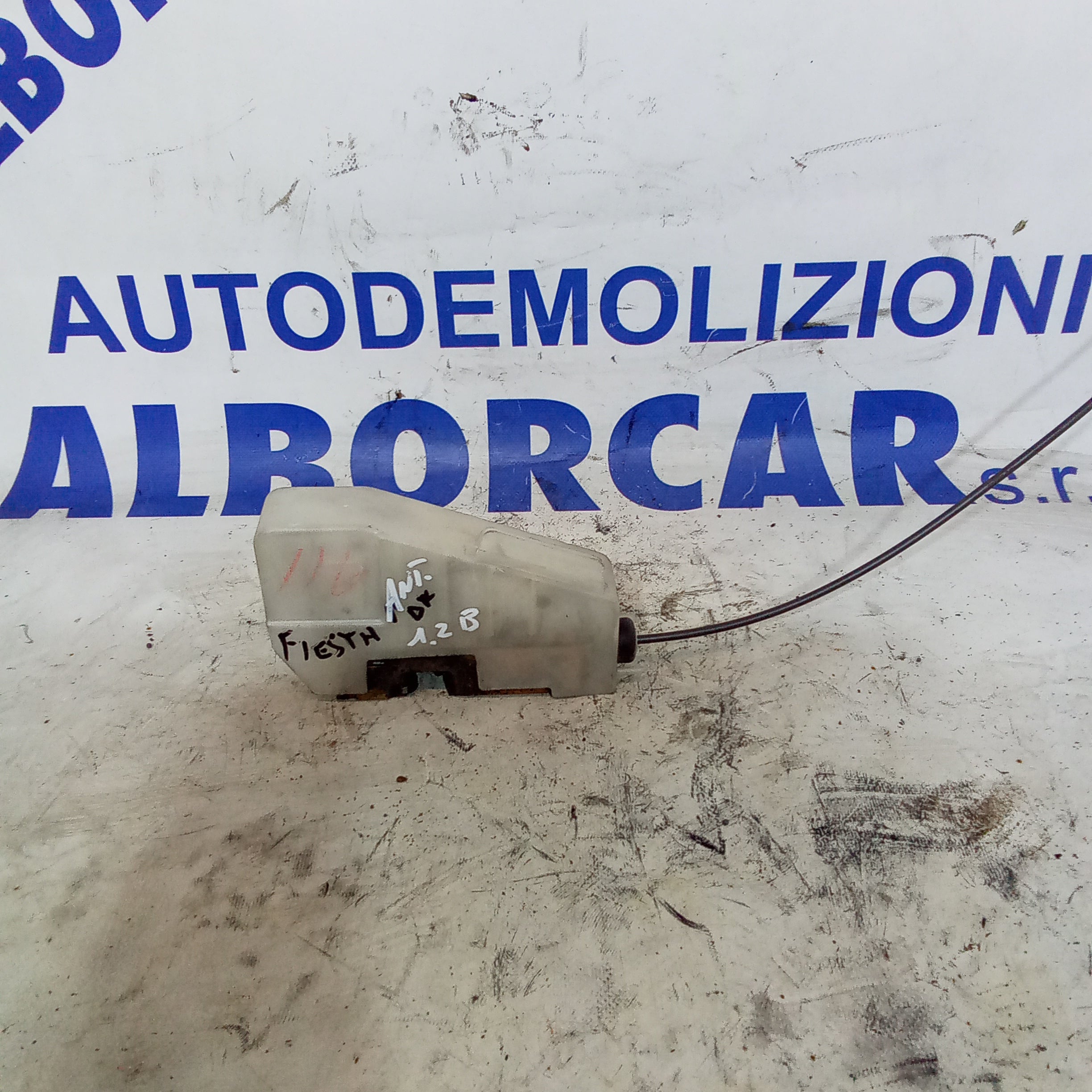 Serratura porta anteriore destra ford fiesta 1.2 benzina anno 2015