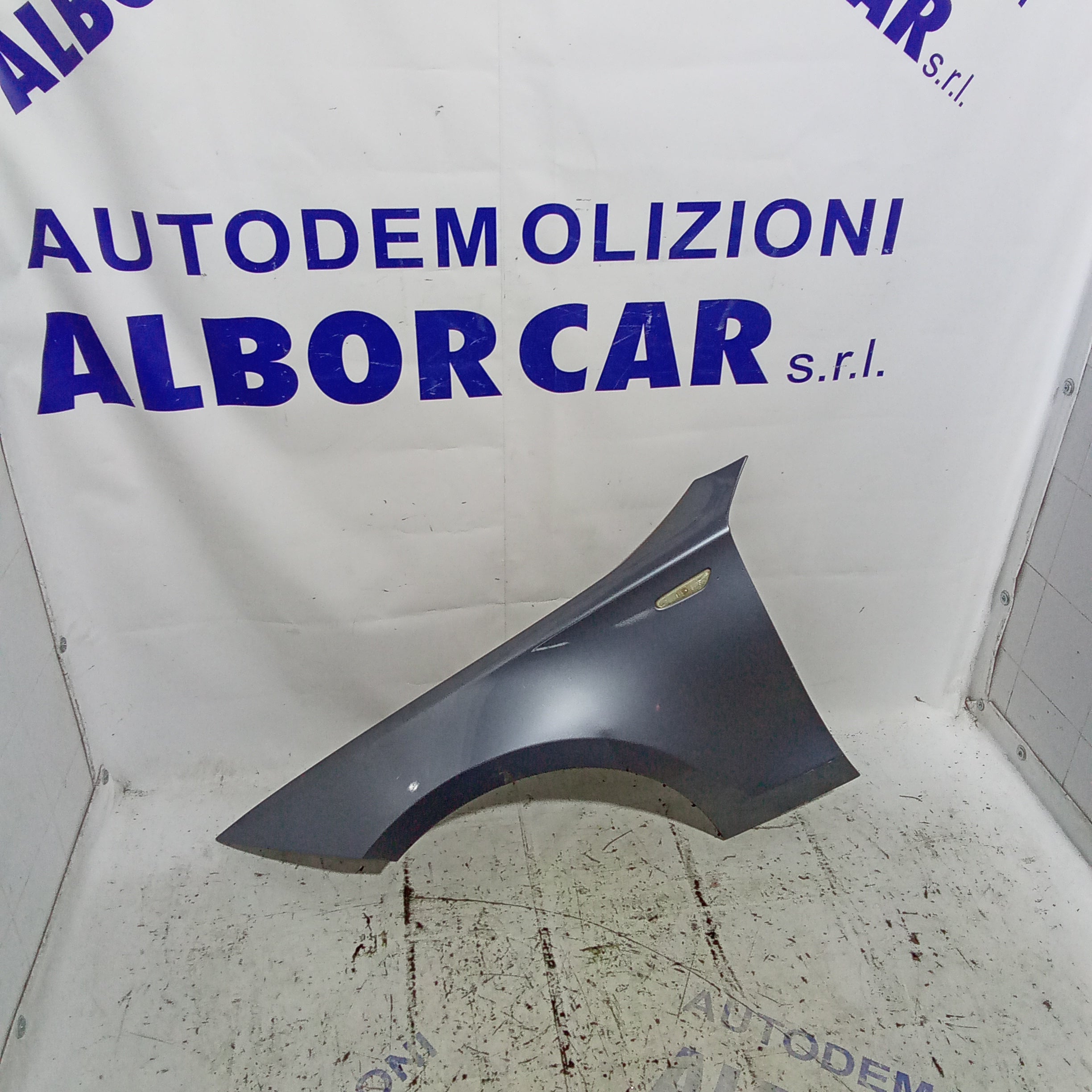 parafango fianchetto anteriore sinistro bmw 118d anno 2007