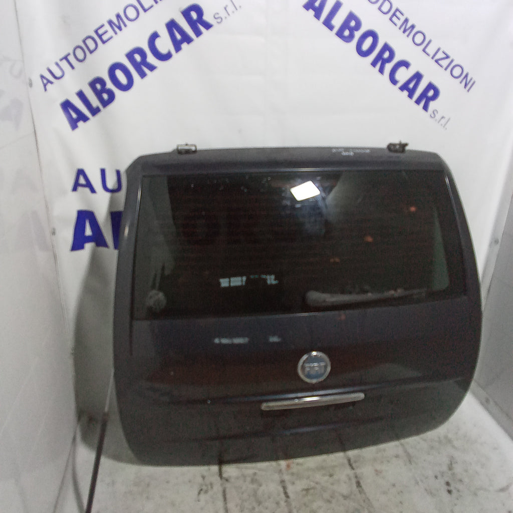 Portón trasero (completo) Fiat Ulysse 2.2 año 2005