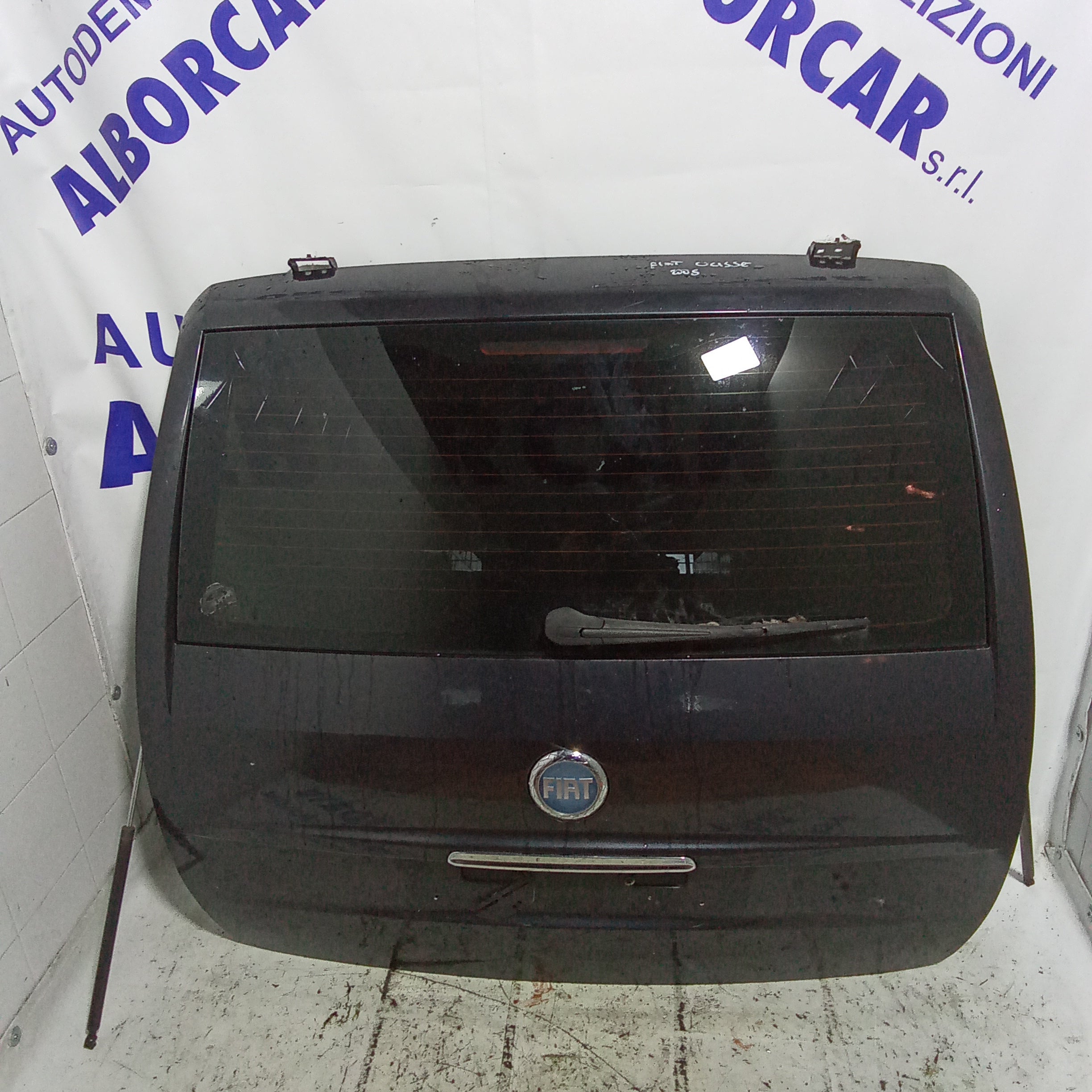 Portón trasero (completo) Fiat Ulysse 2.2 año 2005