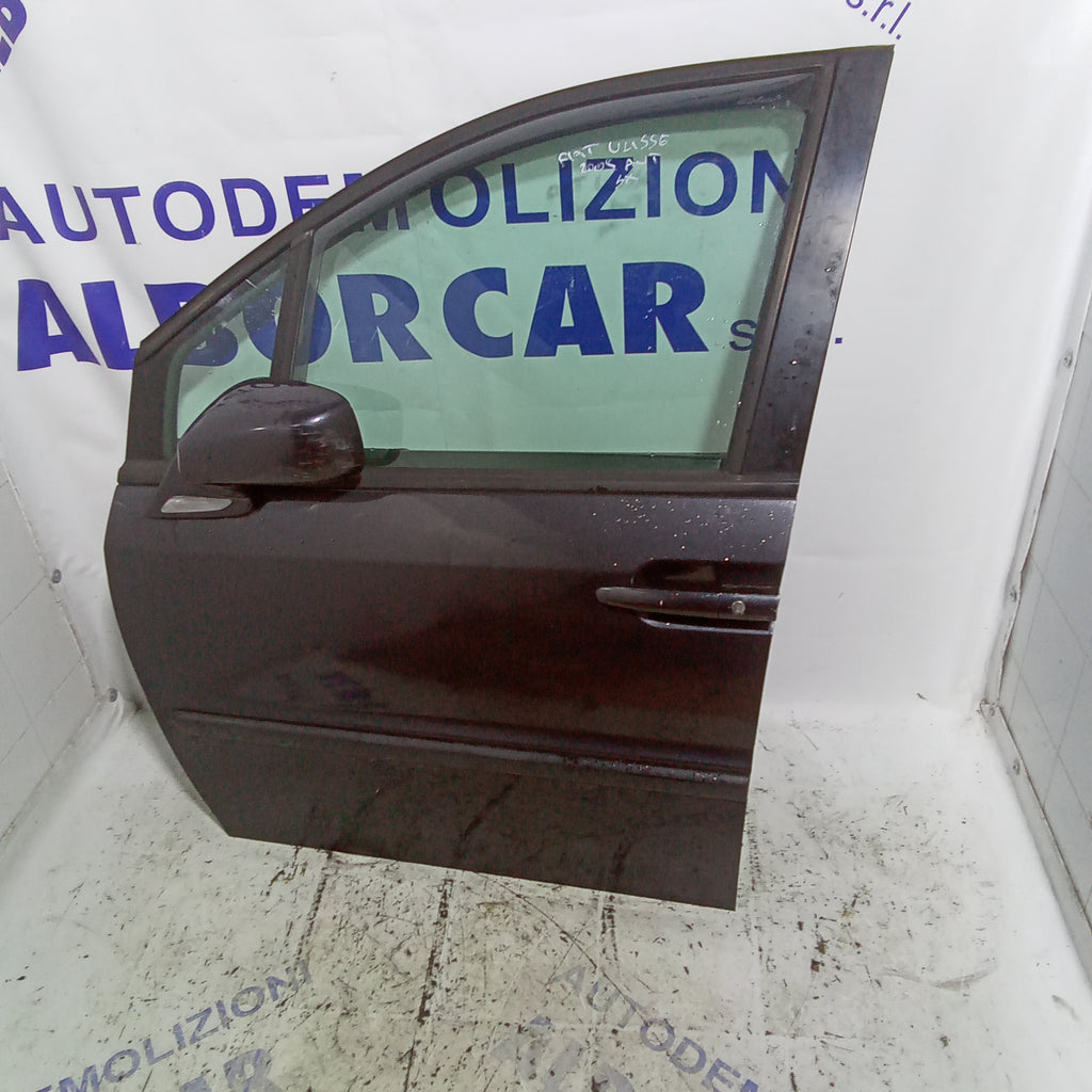 Complete left front door Fiat Ulysse 2.2 year 2005