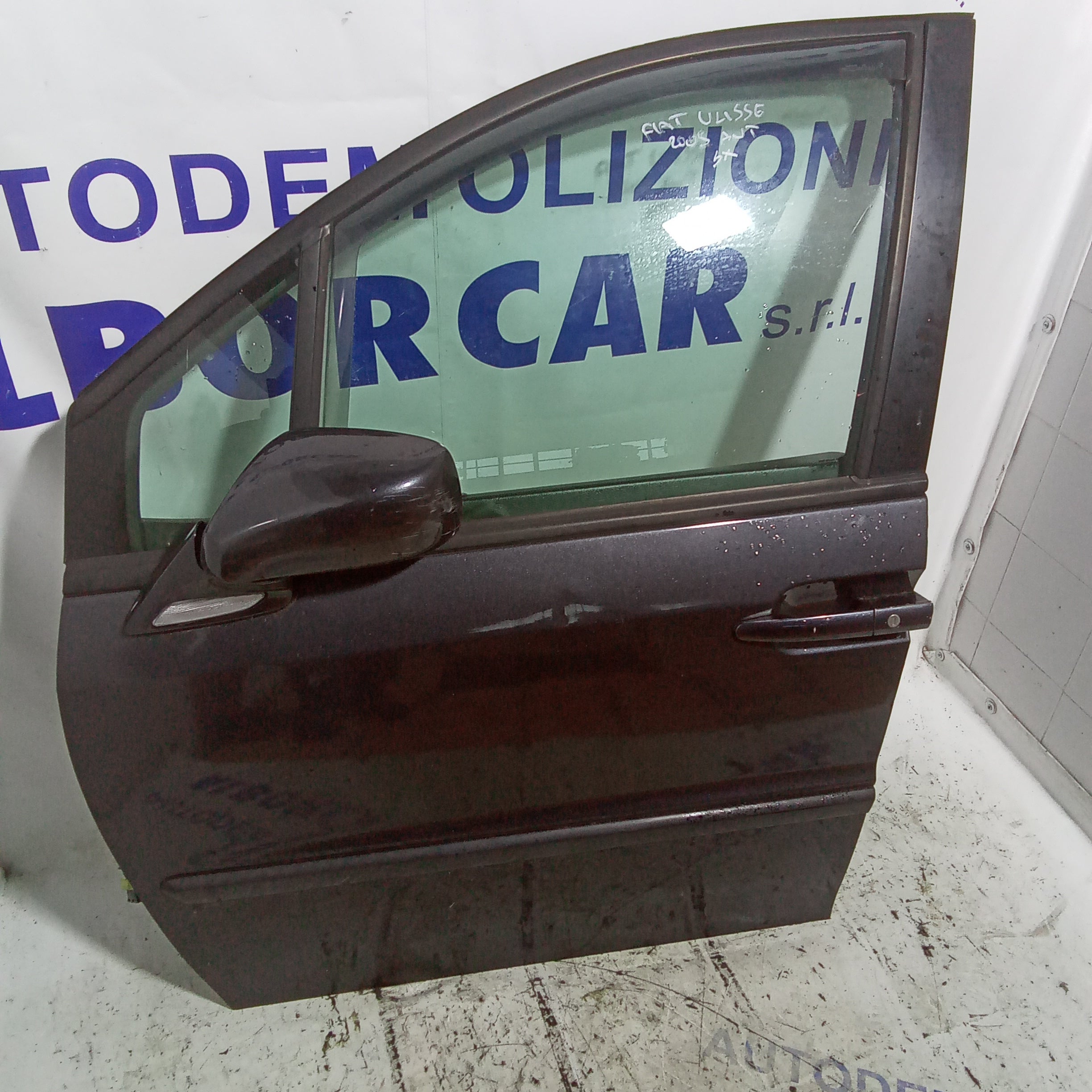 Complete left front door Fiat Ulysse 2.2 year 2005