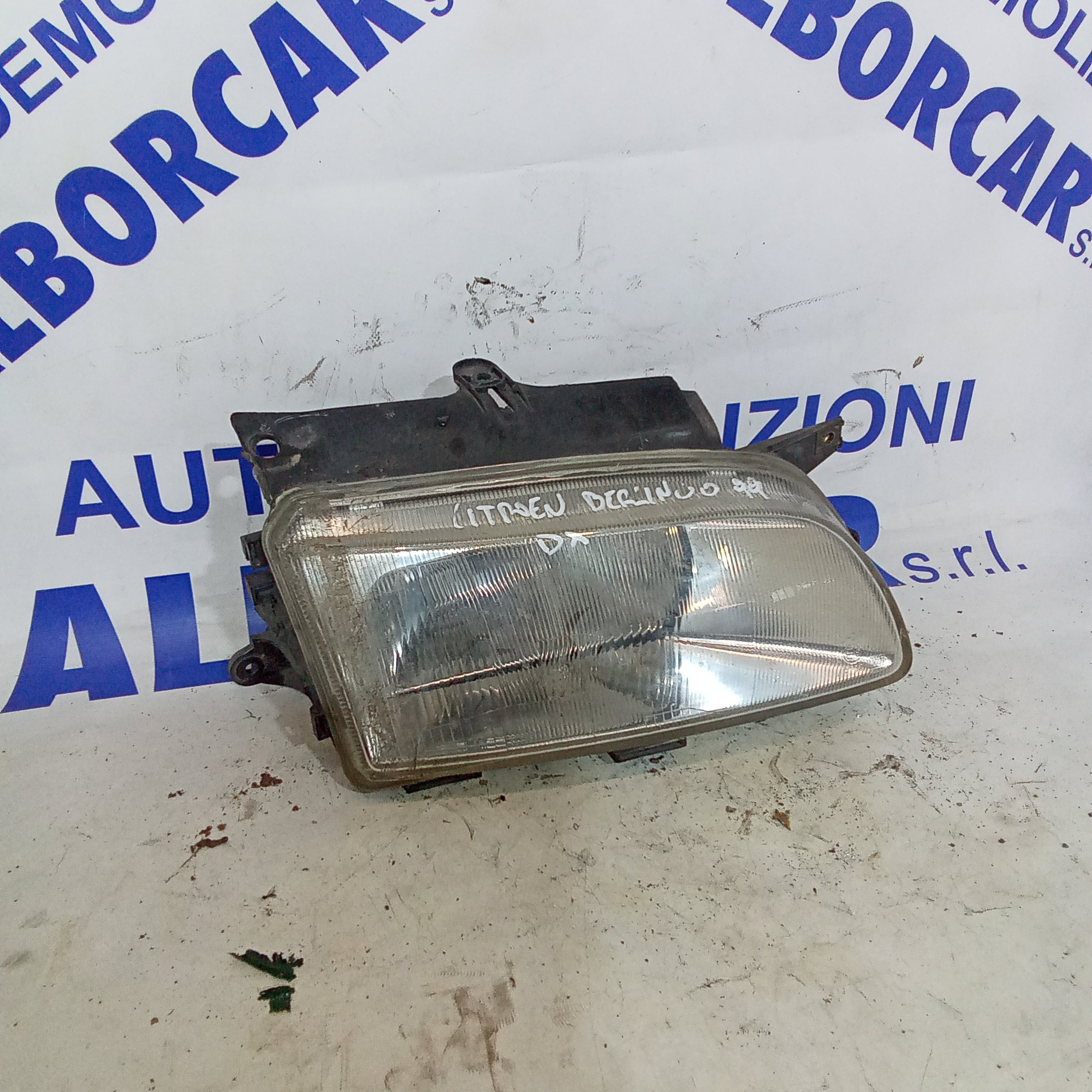 right front headlight Citroen Berlingo year 1999