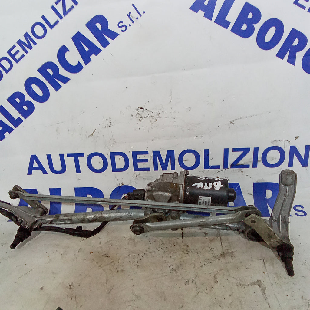 Front wiper motor BMW 320d year 2007