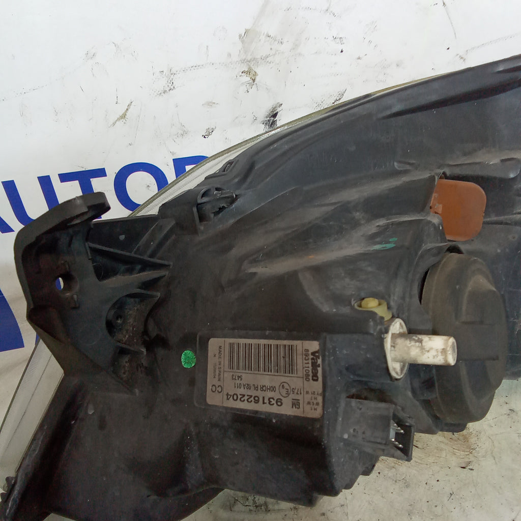 right front headlight Opel Tigra Cabrio year 2004 part number 93162204