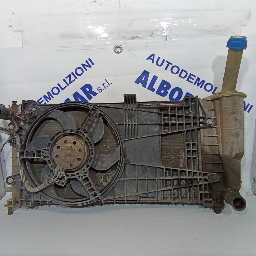 Water cooling radiator + fan Fiat Punto 3rd series 1.2 petrol