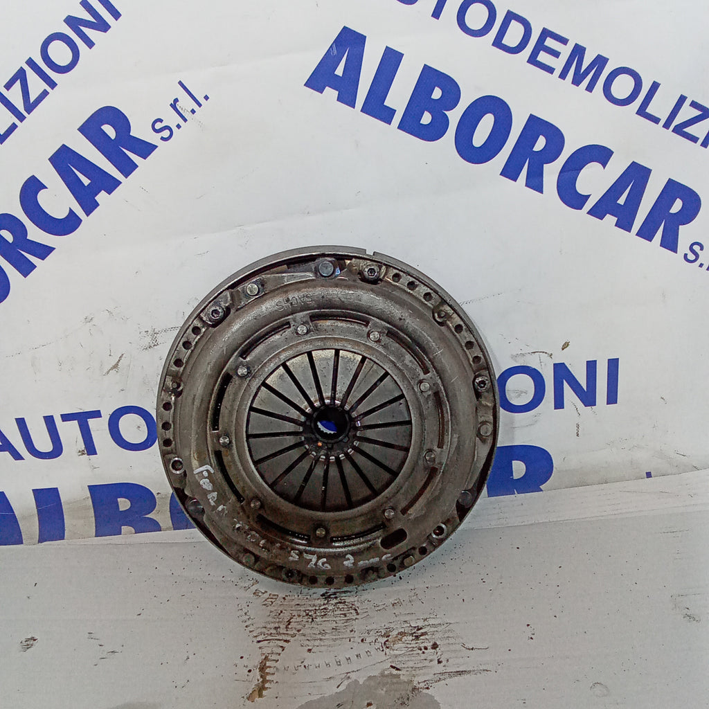 Clutch flywheel Ford Focus 1.6 diesel year 2006