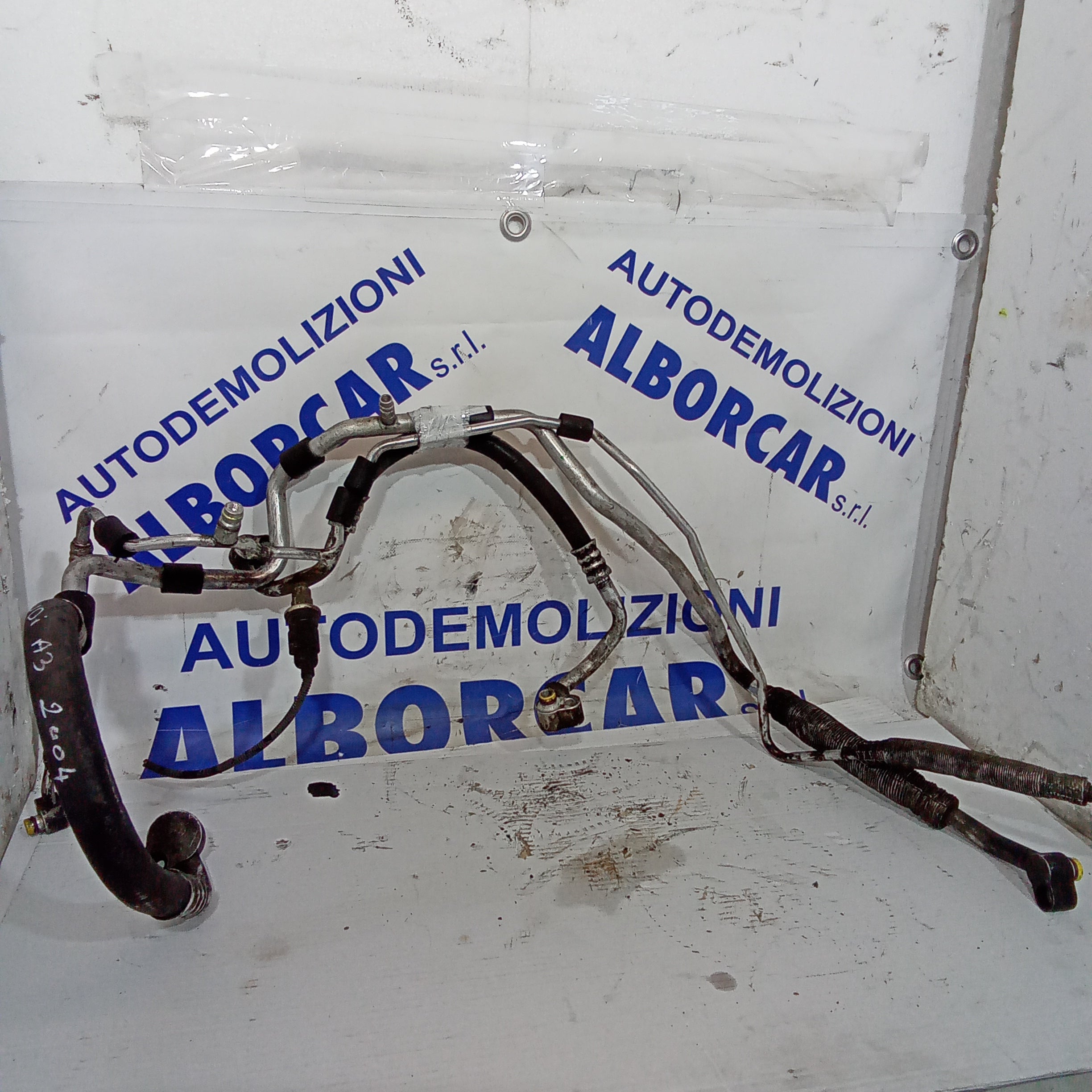 Tubo aria condizionata 2 pezzi audi A3 anno 2004