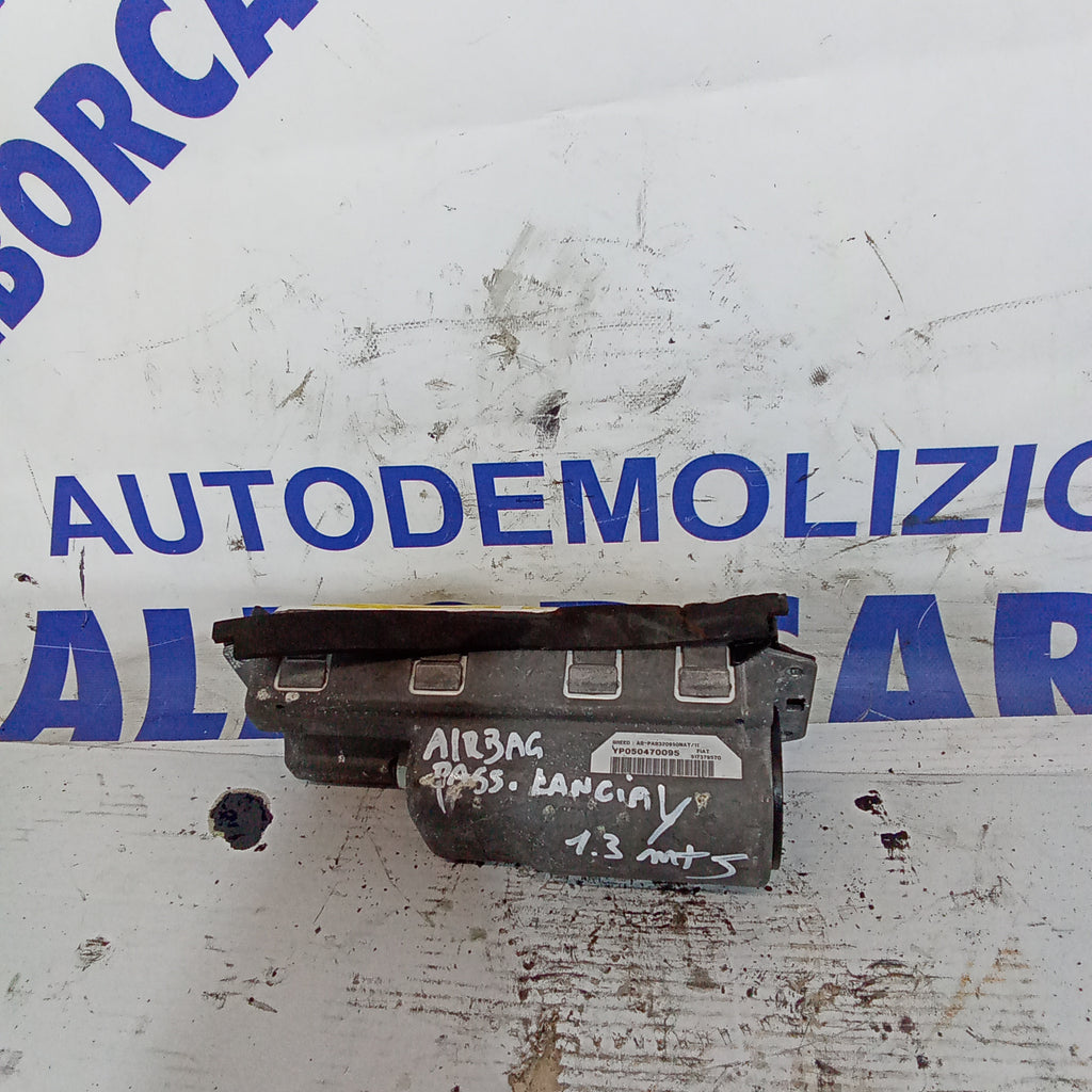 Airbag lato passeggero lancia y 1.3 multijet anno 2005 codice 517379570