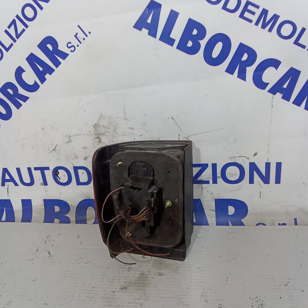 Fanale stop sinistro volkswagen passat 1.9 diesel anno 1993