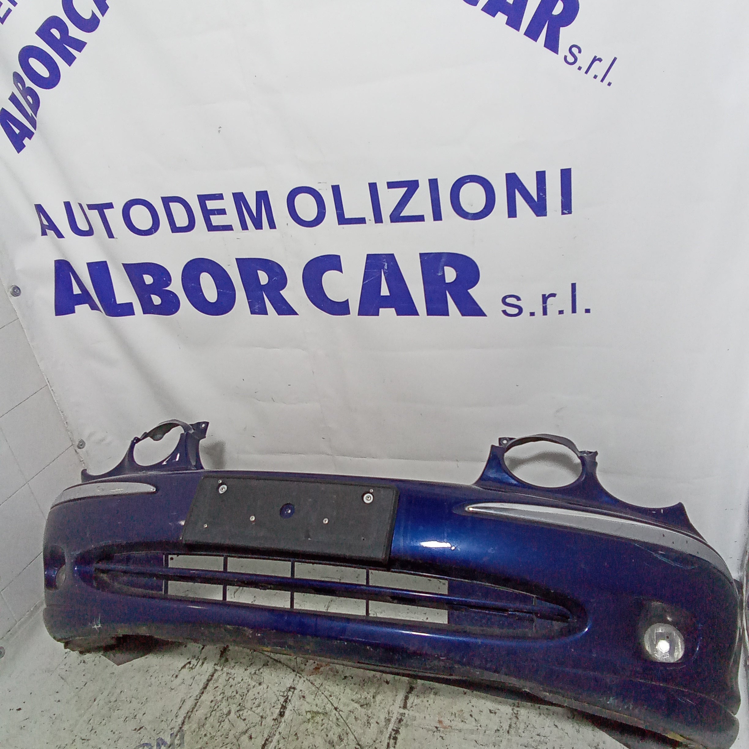Complete front bumper Jaguar X-Type year 2003