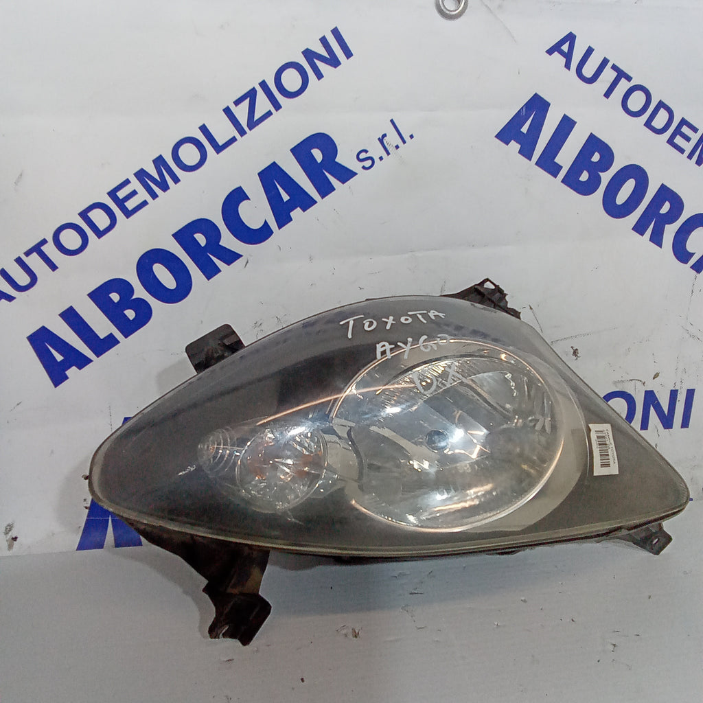 Right front headlight Toyota Aygo 1st series