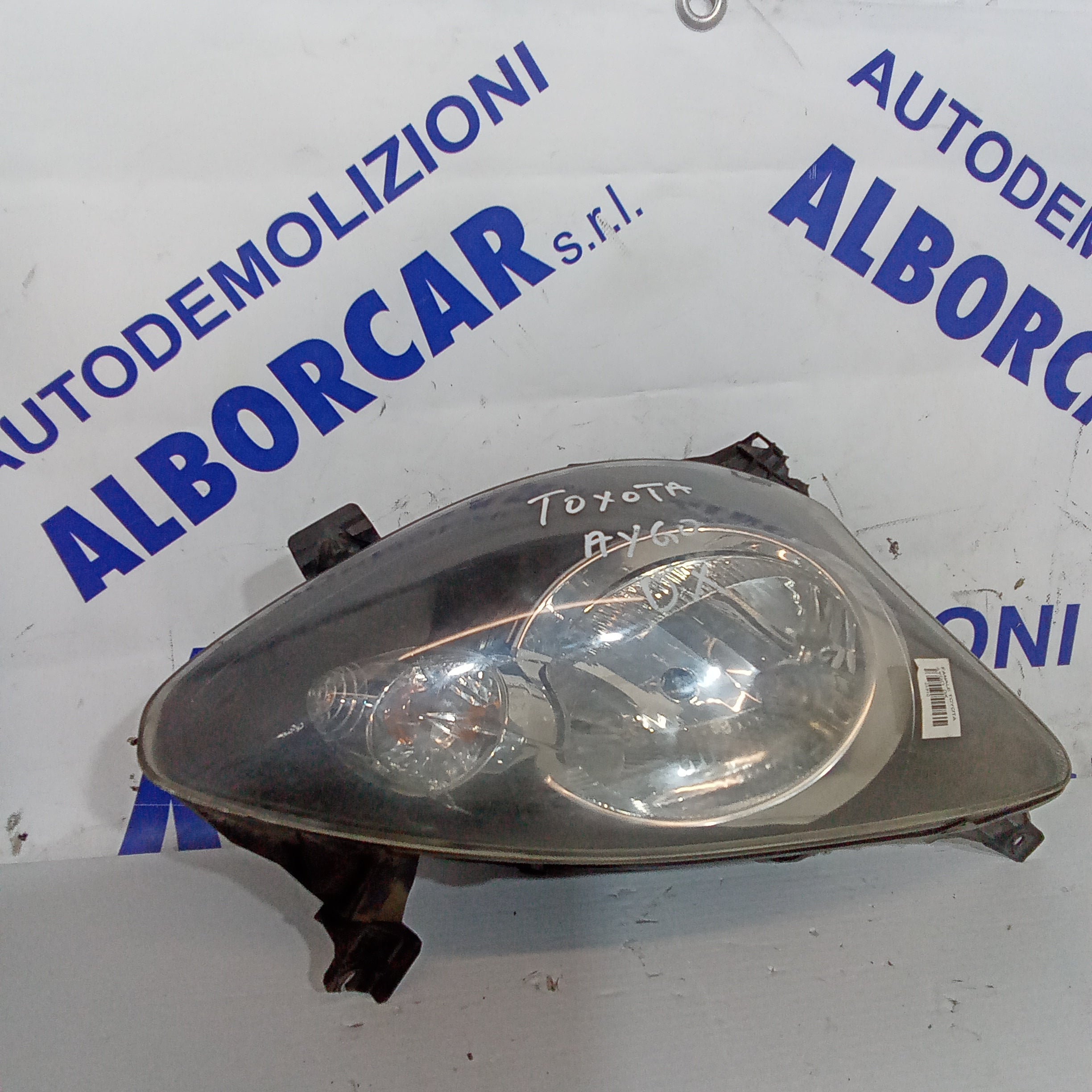 Right front headlight Toyota Aygo 1st series