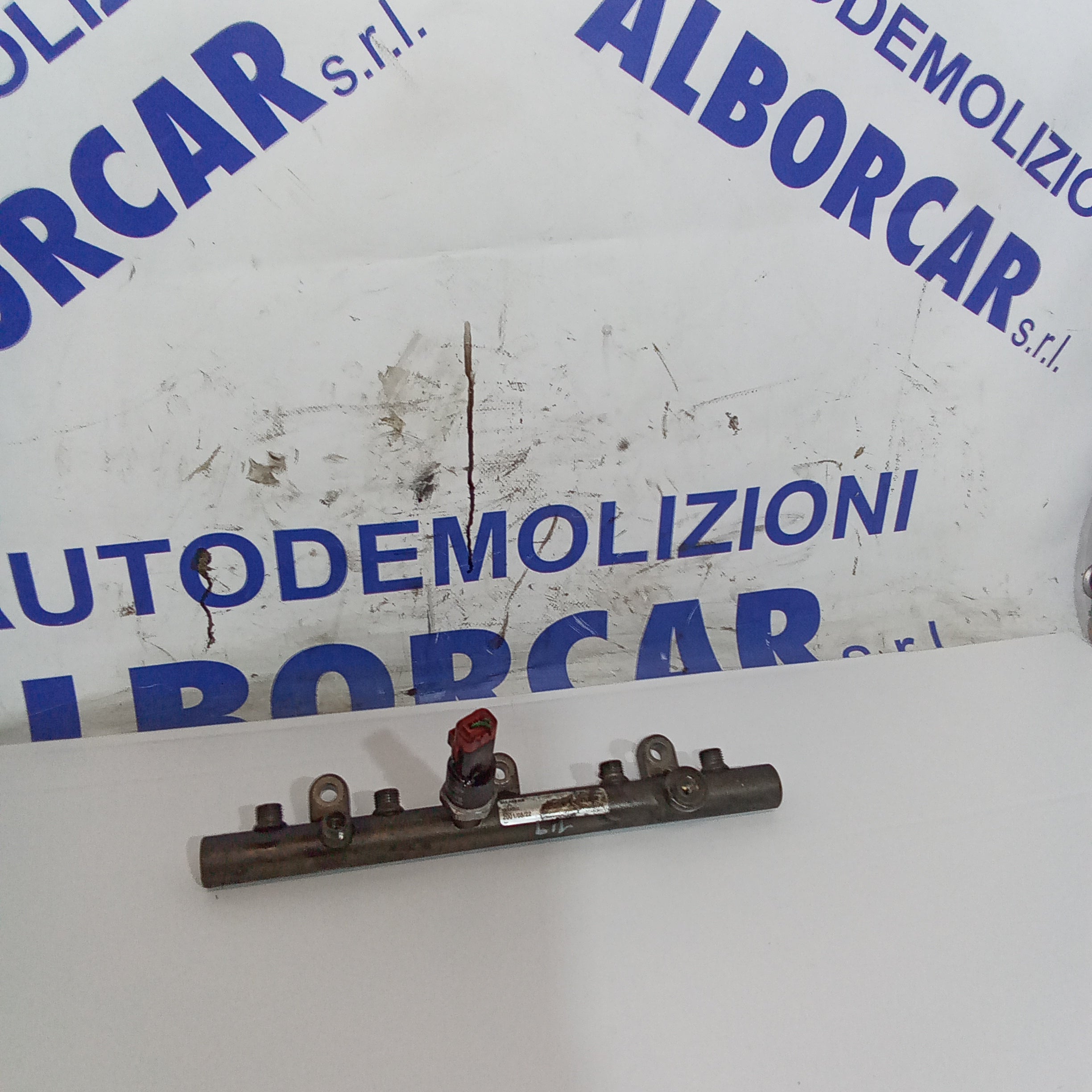 Citroen Berlingo 1.9hdi fuel rail