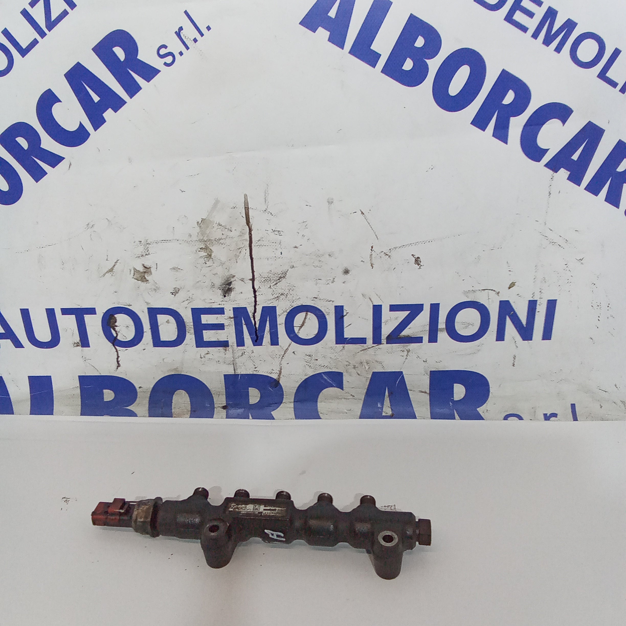fuel rail Ford Fiesta 1.4tdci year 2006