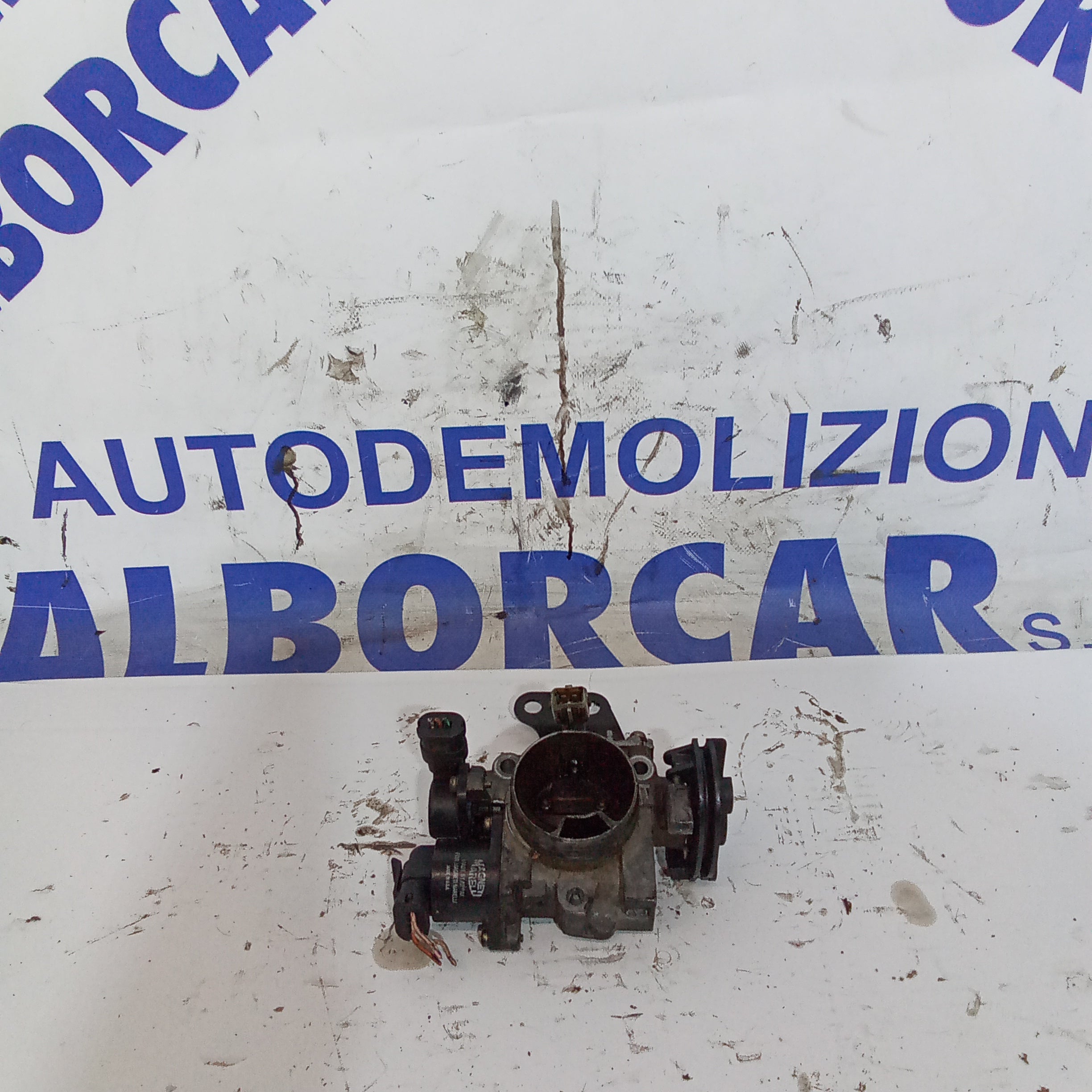 Renault Clio Mk2 1.2 petrol throttle body, year 2003