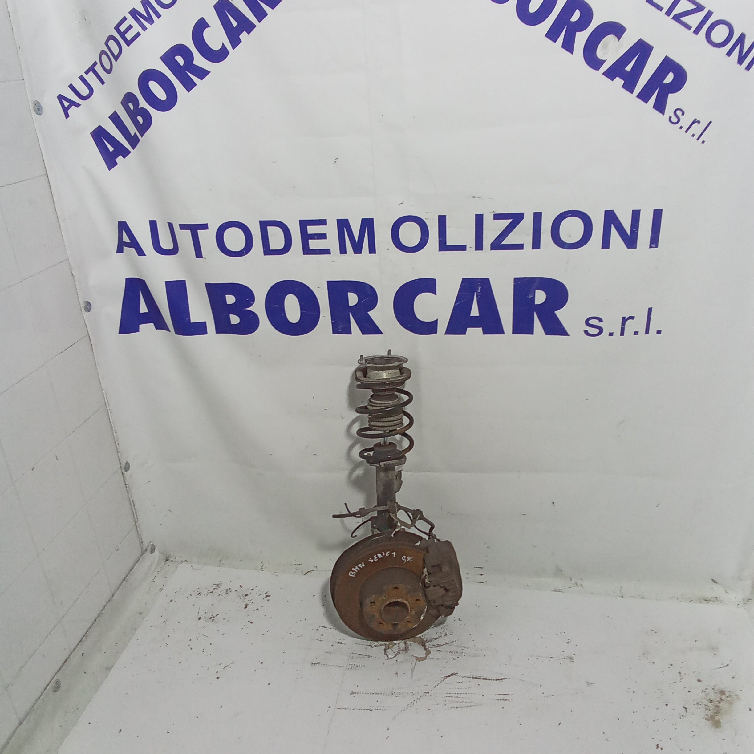 Complete left front knuckle BMW 1 Series 320d year 2007