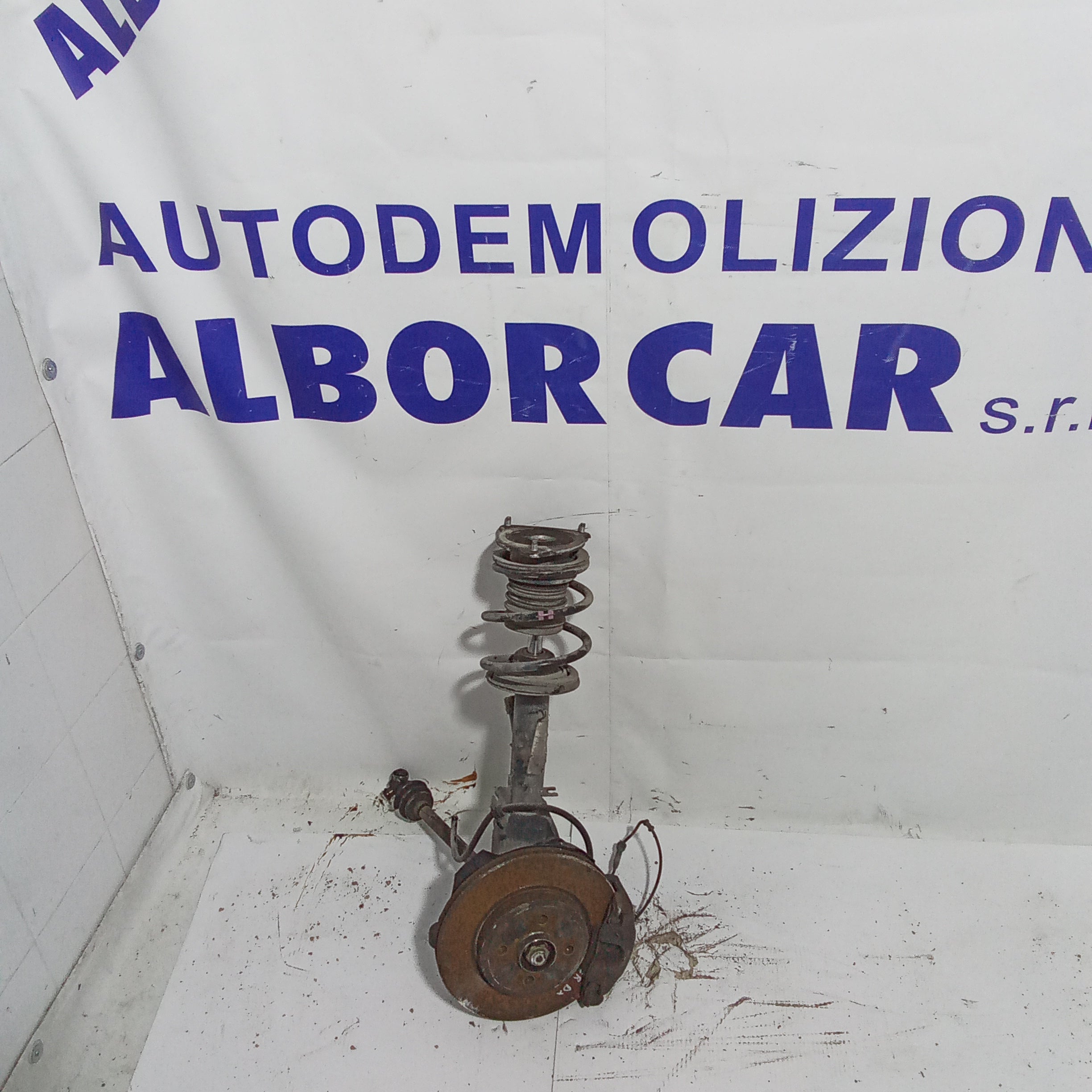 Complete right steering knuckle mini cooper