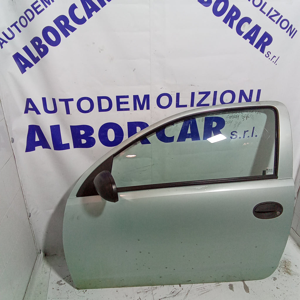 Front left complete door Opel Corsa 3-door year 2001