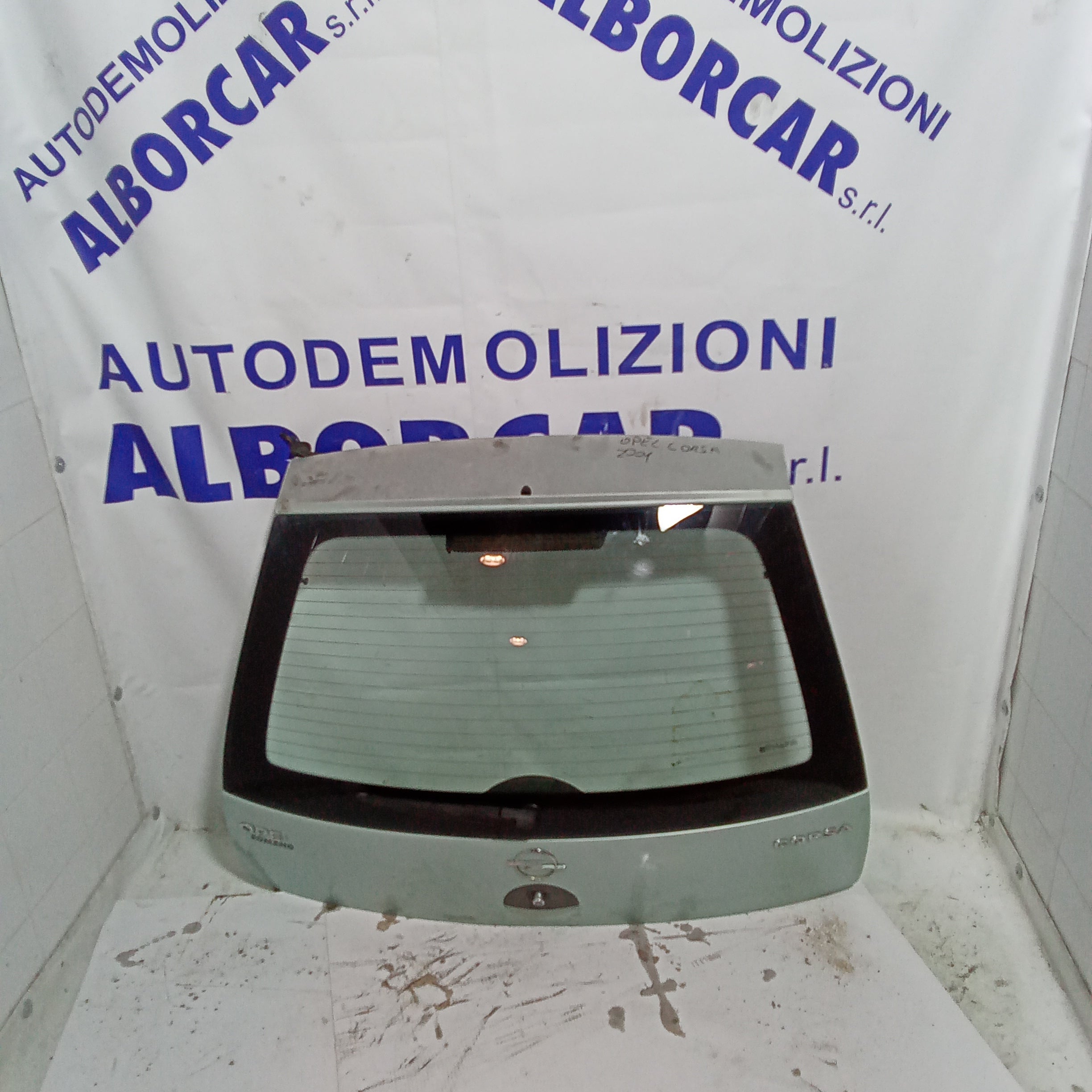 portellone posteriore opel corsa 3 porte anno 2001