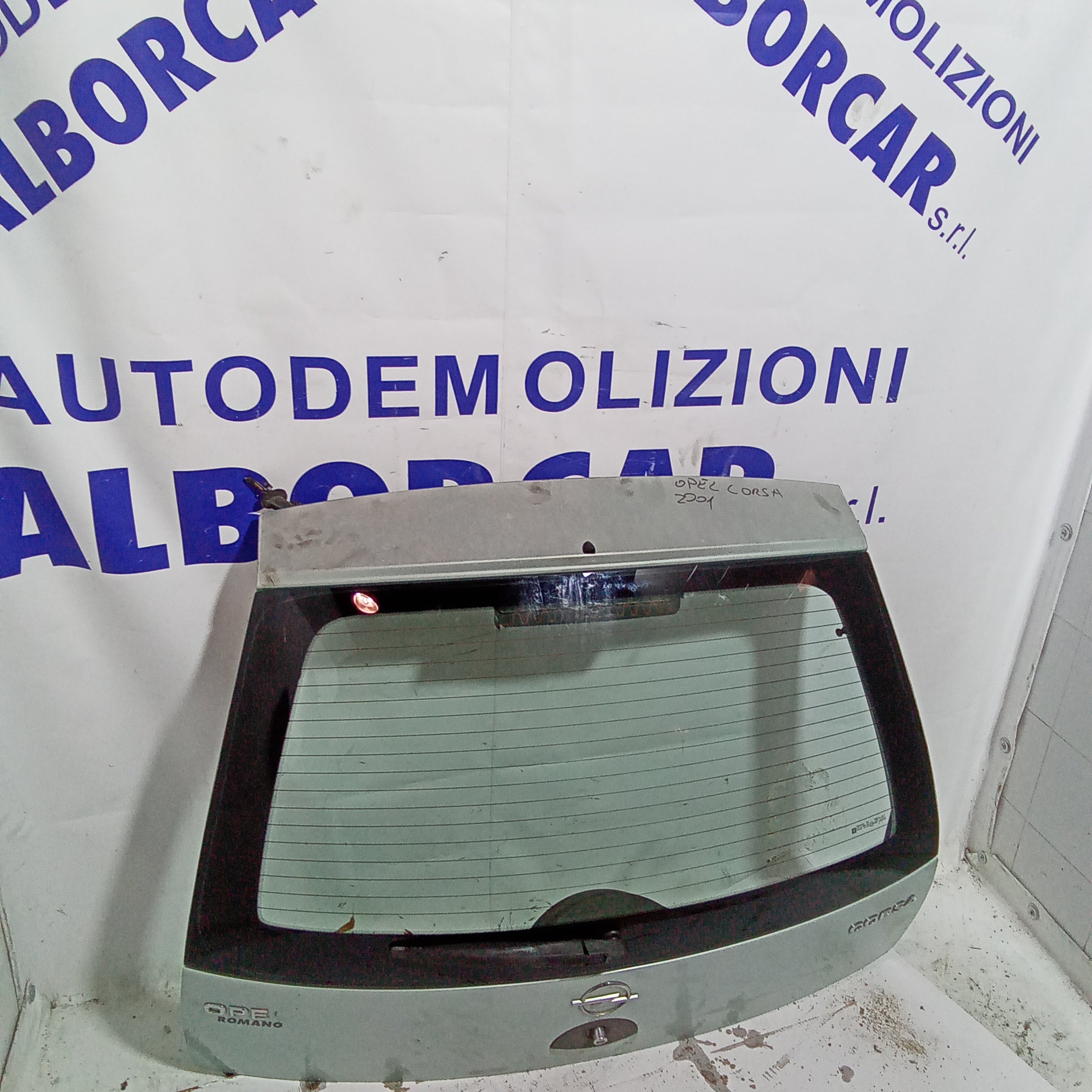 portellone posteriore opel corsa 3 porte anno 2001