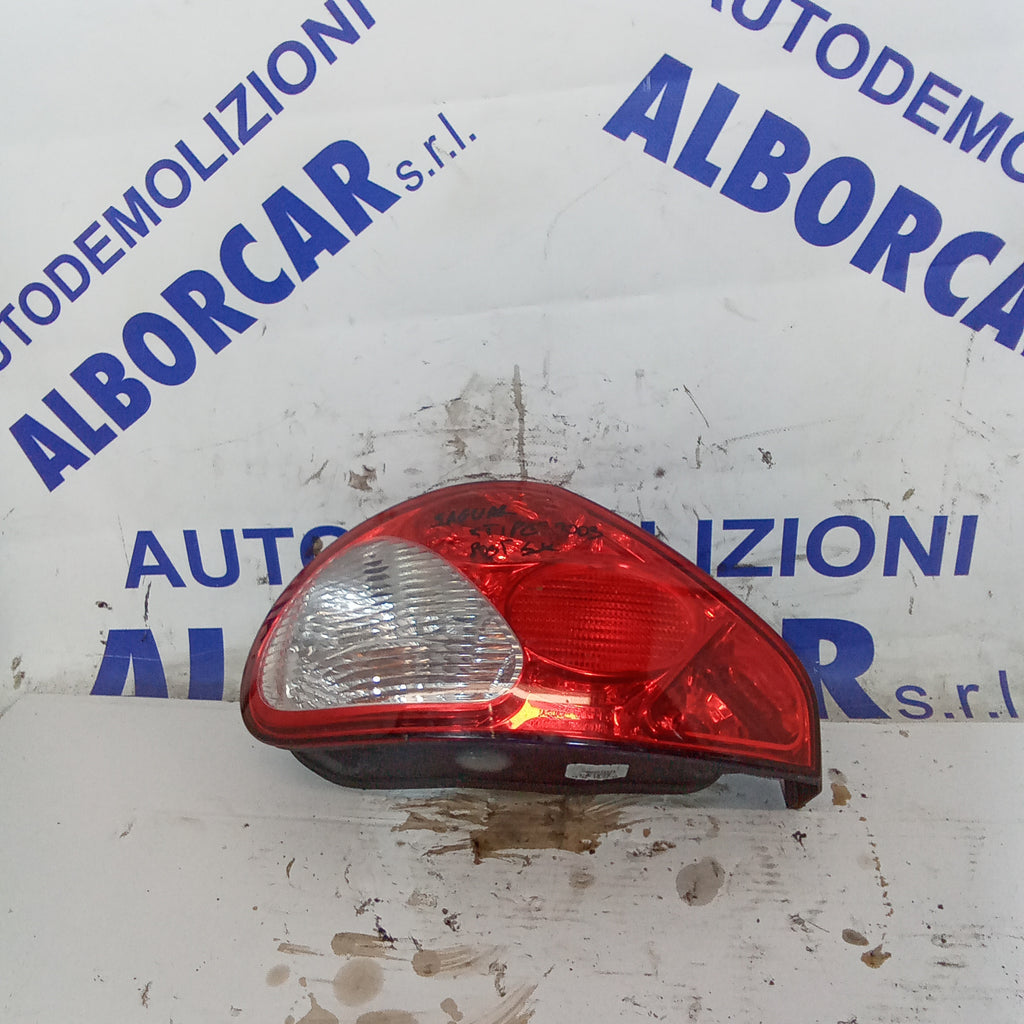 Jaguar X-Type 2003 left rear taillight