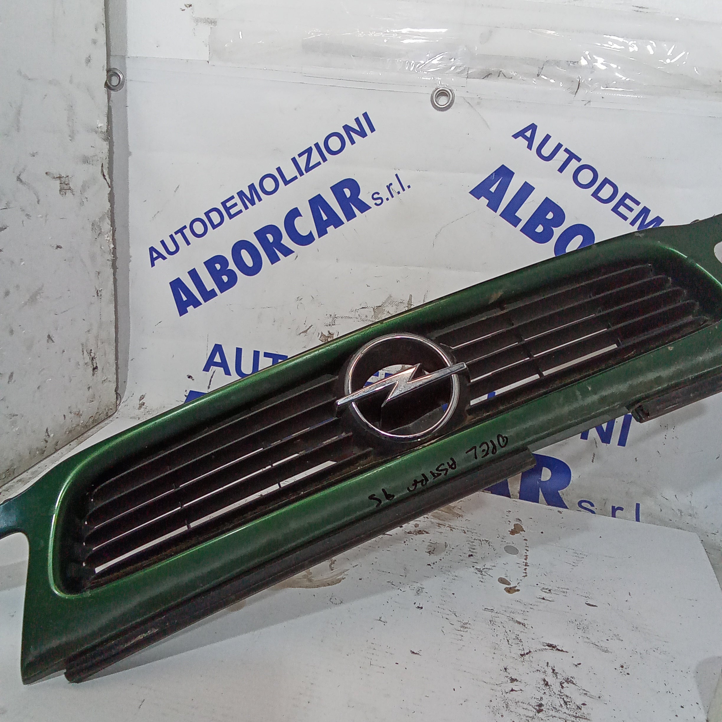front grille mask Opel Astra 1.7d year 1995