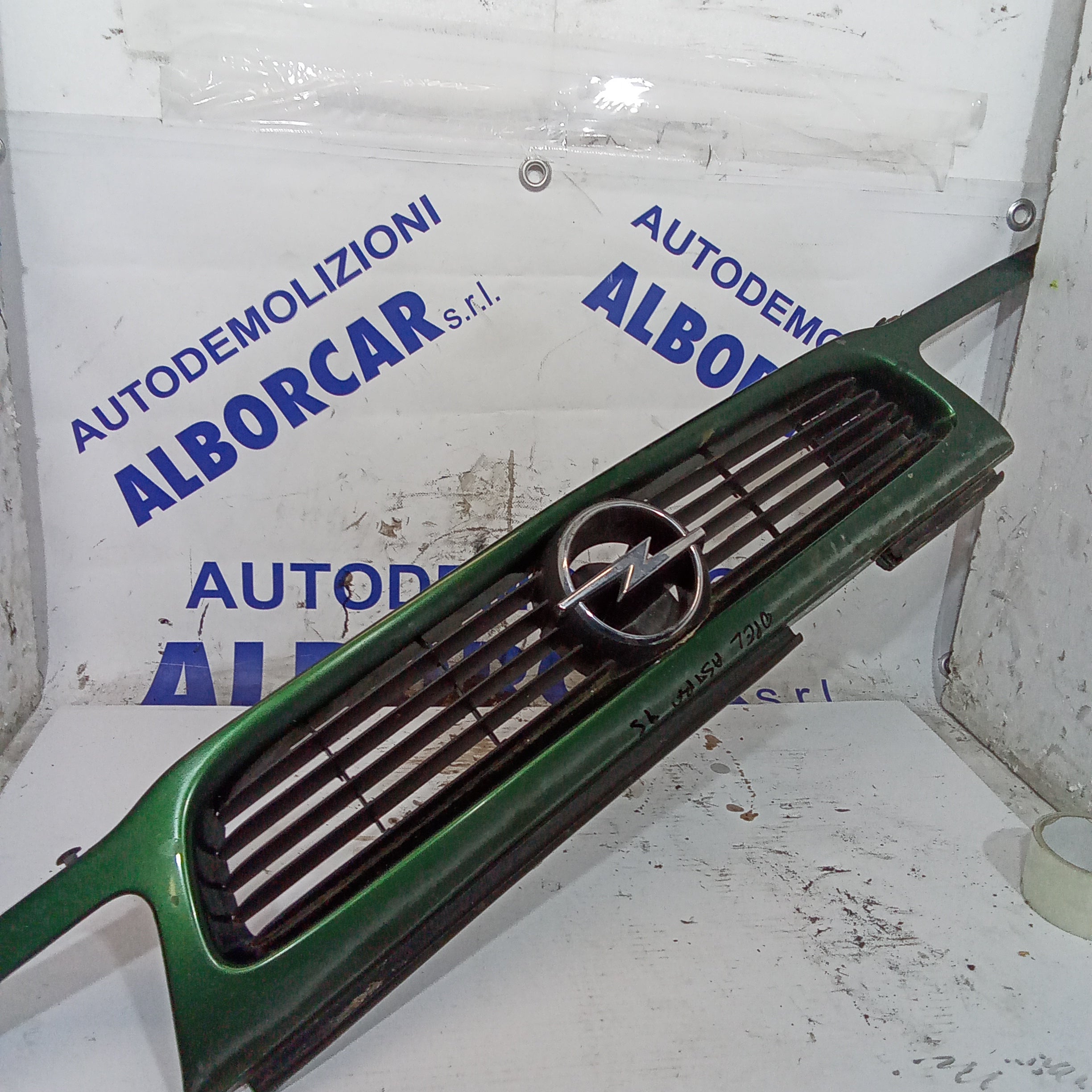 front grille mask Opel Astra 1.7d year 1995