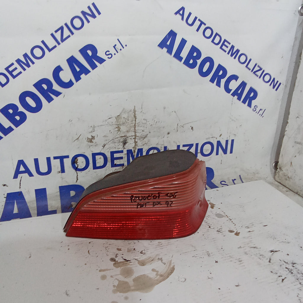 Right rear tail light Peugeot 106 year 1992