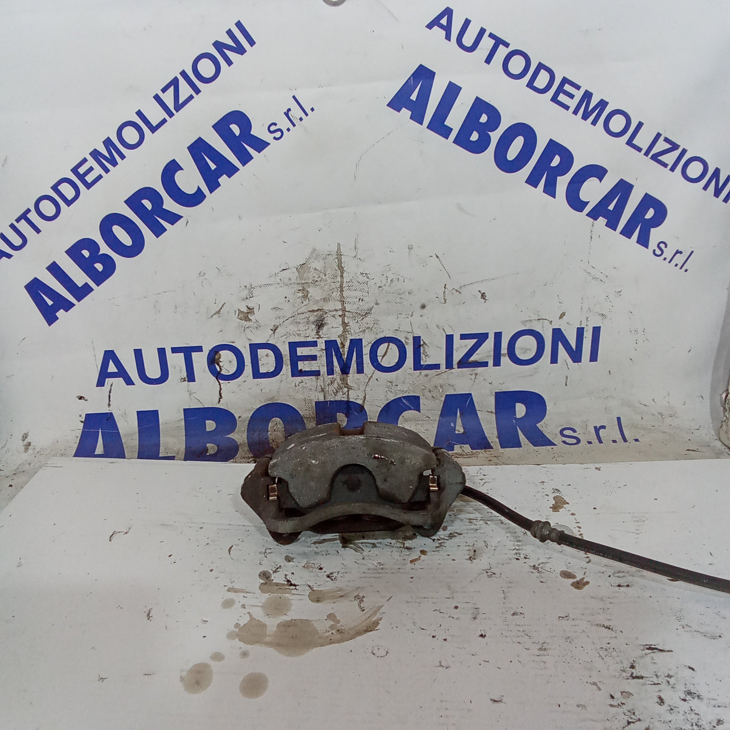 left brake caliper Volkswagen Golf 3 Series 1.6 TDI