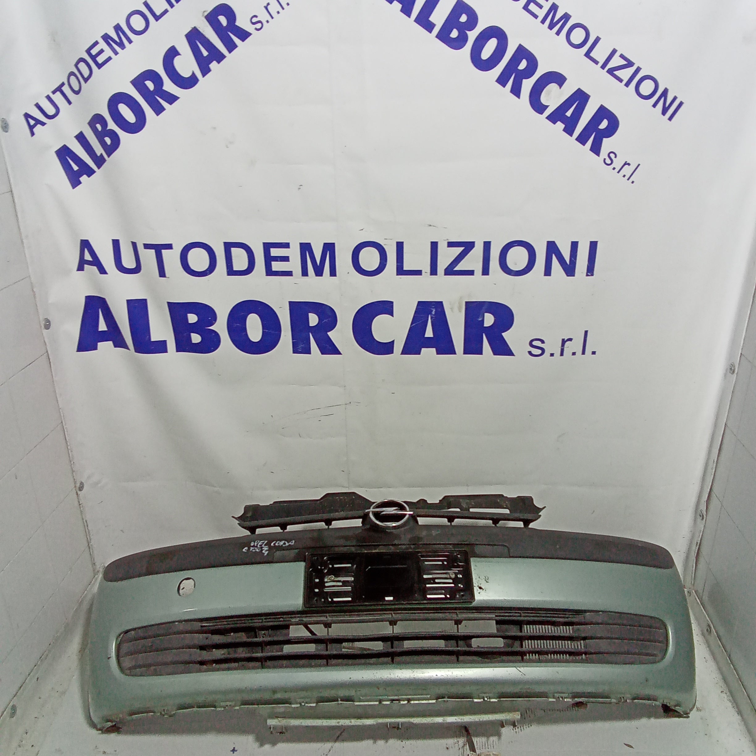 Front bumper Opel Corsa 1.3cdti year 2004