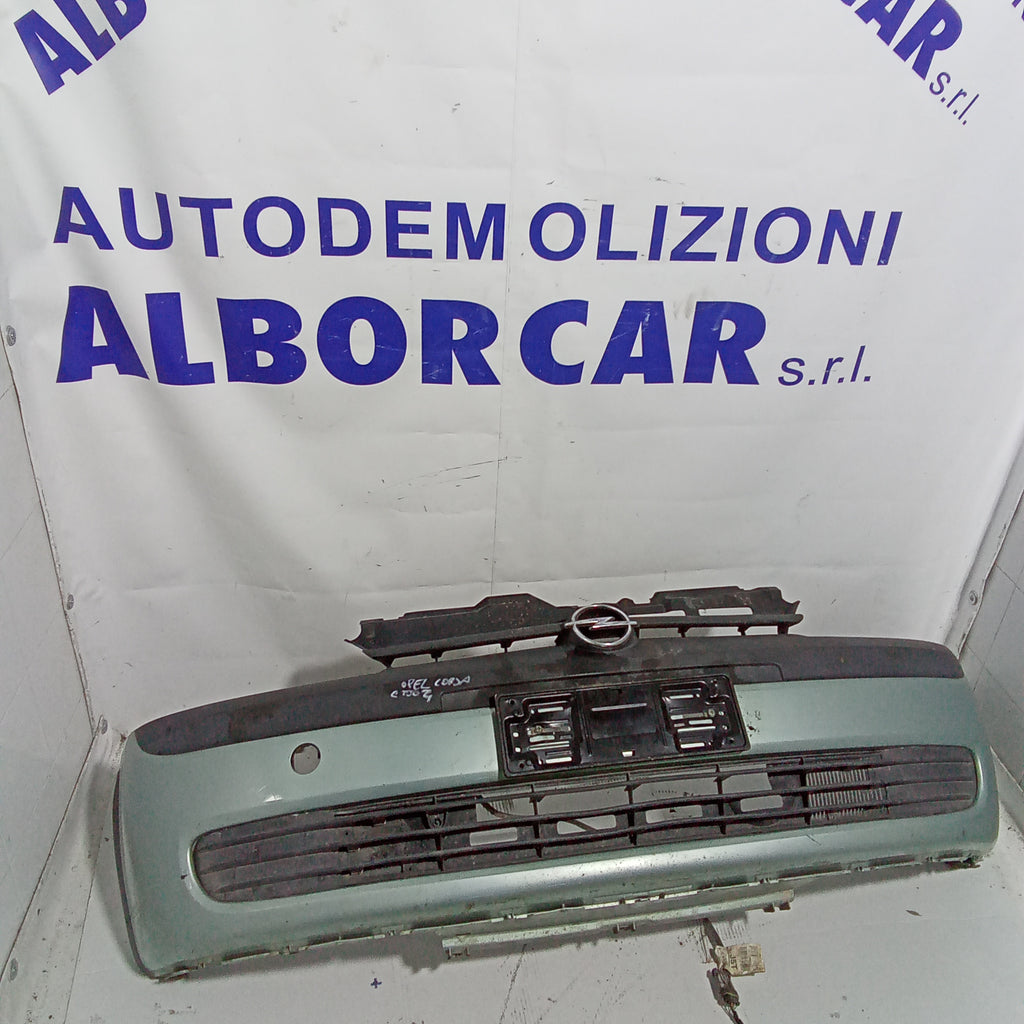 Front bumper Opel Corsa 1.3cdti year 2004