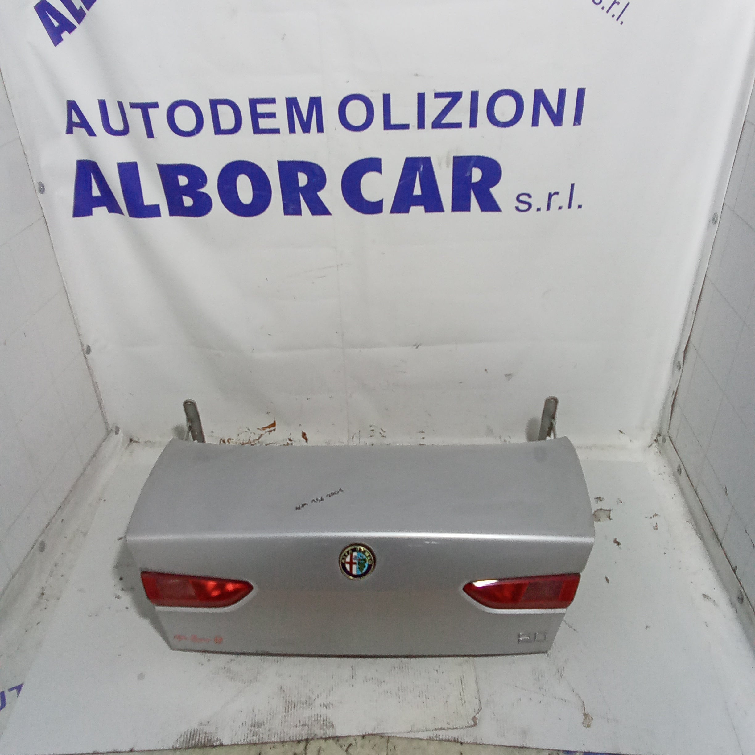 Trunk lid rear Alfa 156 2.0 petrol year 2001