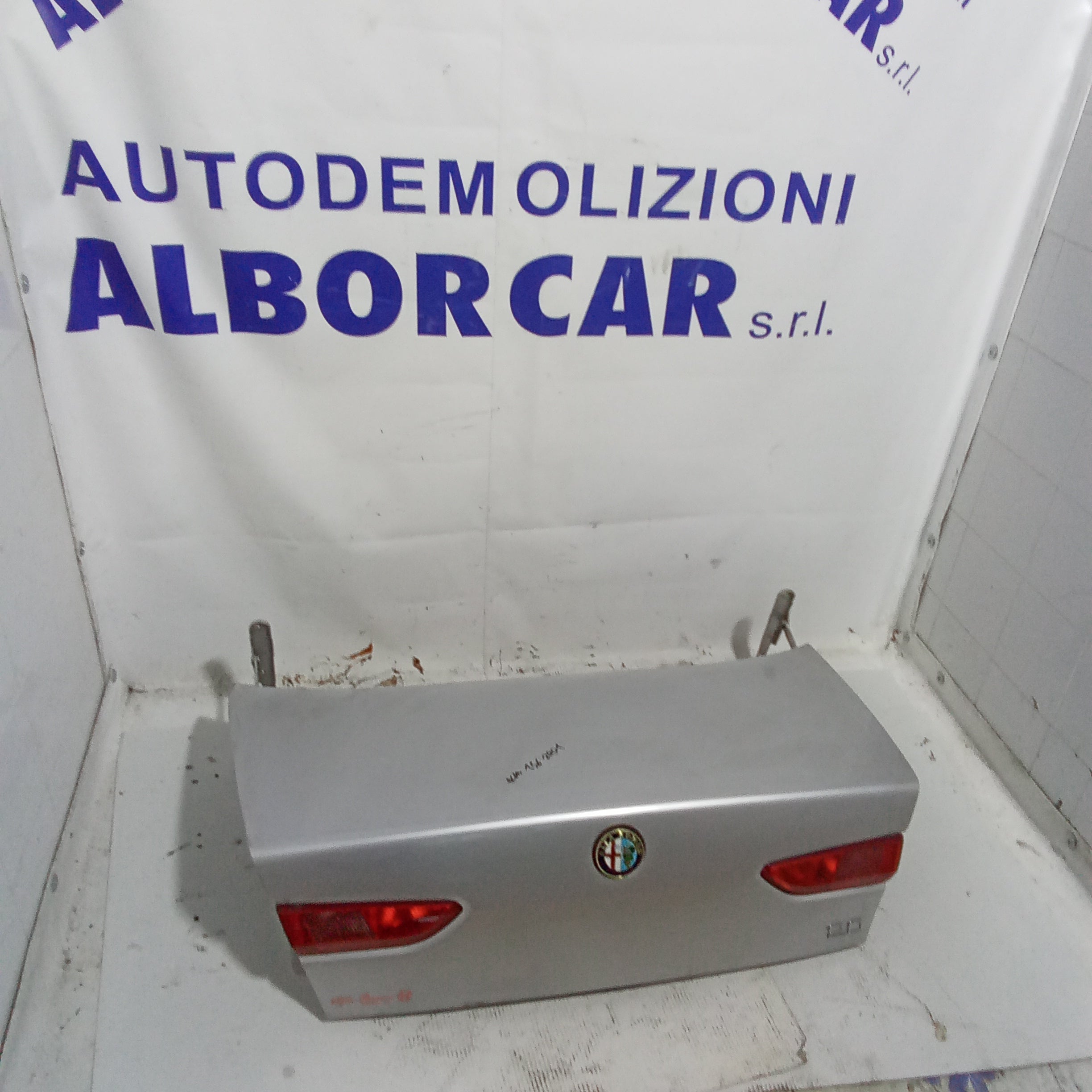Trunk lid rear Alfa 156 2.0 petrol year 2001
