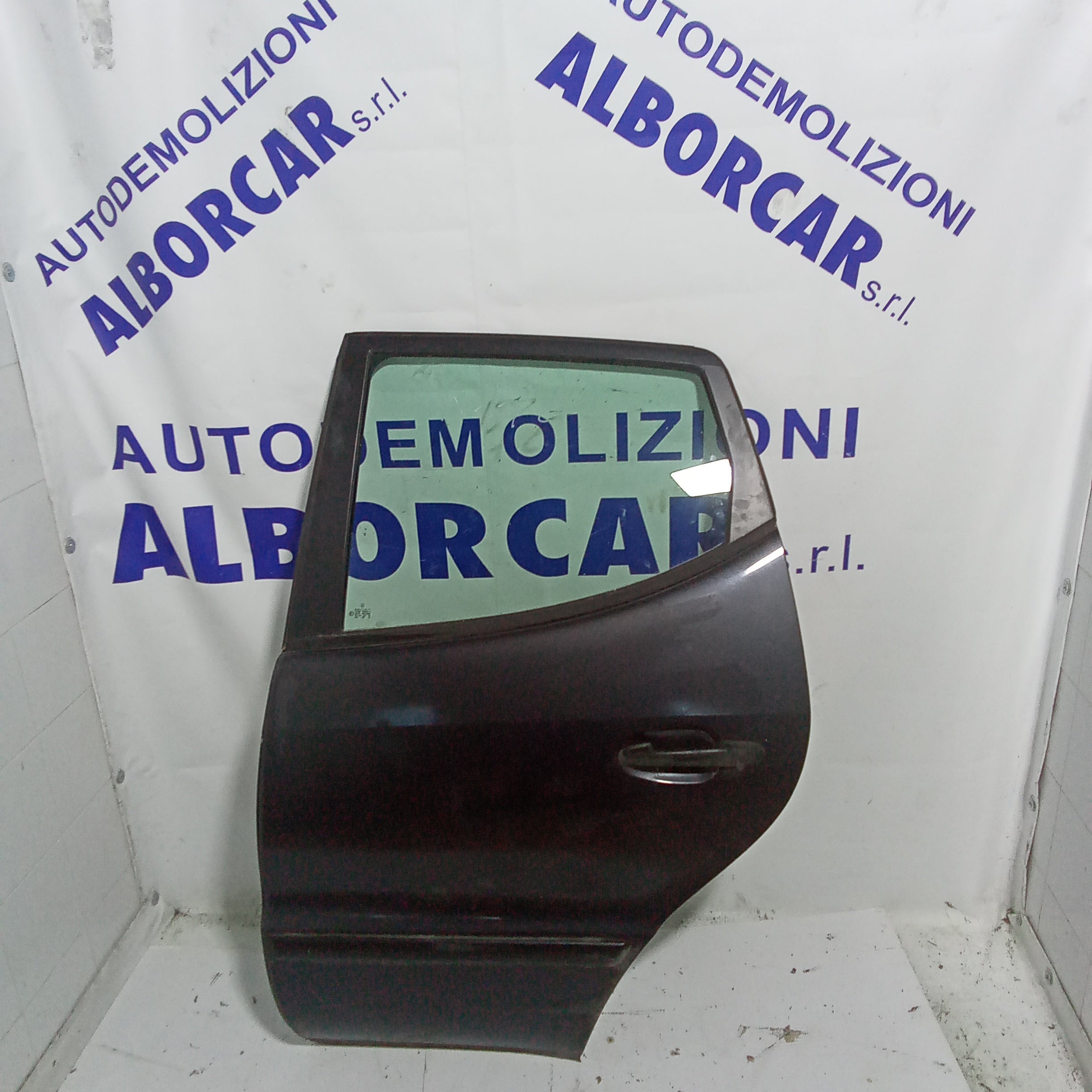 Complete left rear door Mercedes A170 year 2002