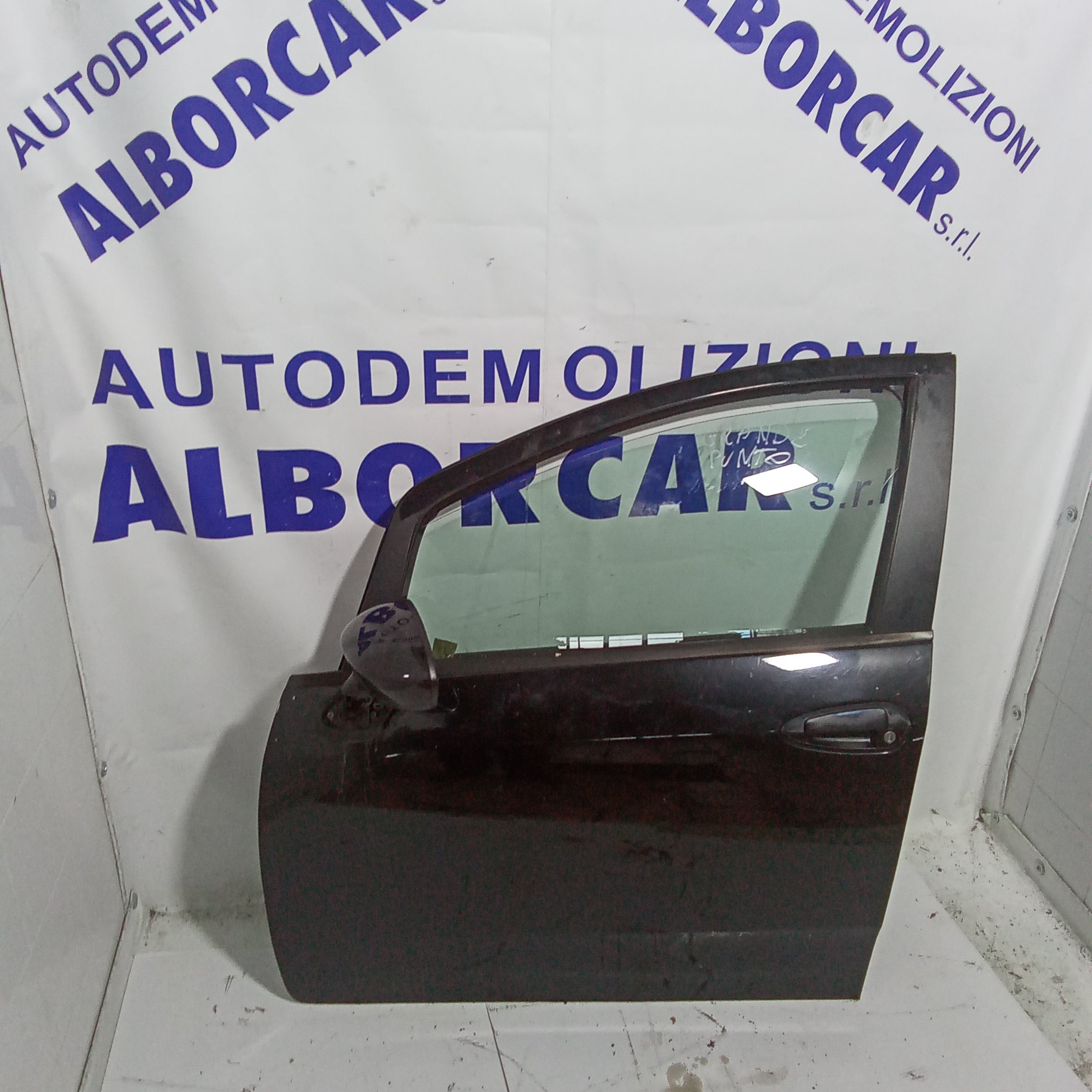 front left door (complete) Fiat Grande Punto year 2006