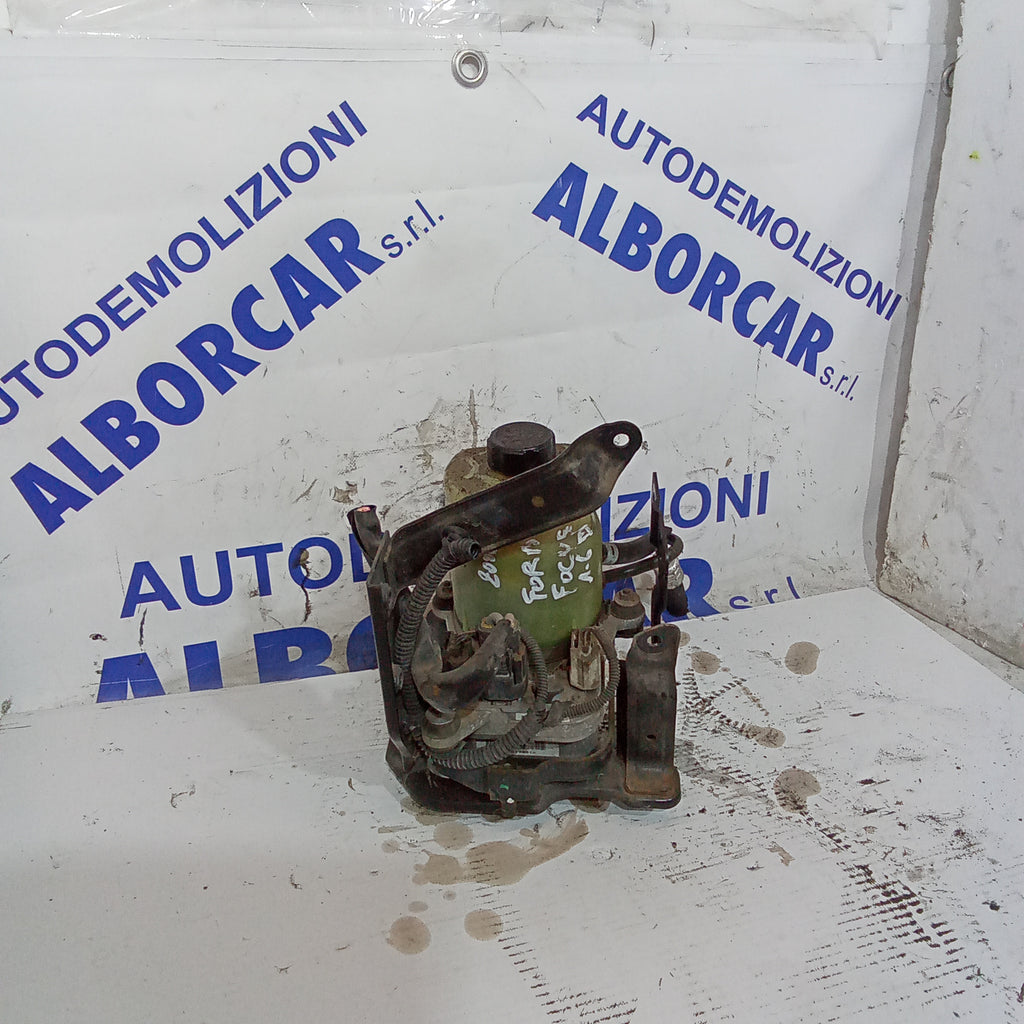 Power steering pump Ford Focus 1.6 TDCI year 2006