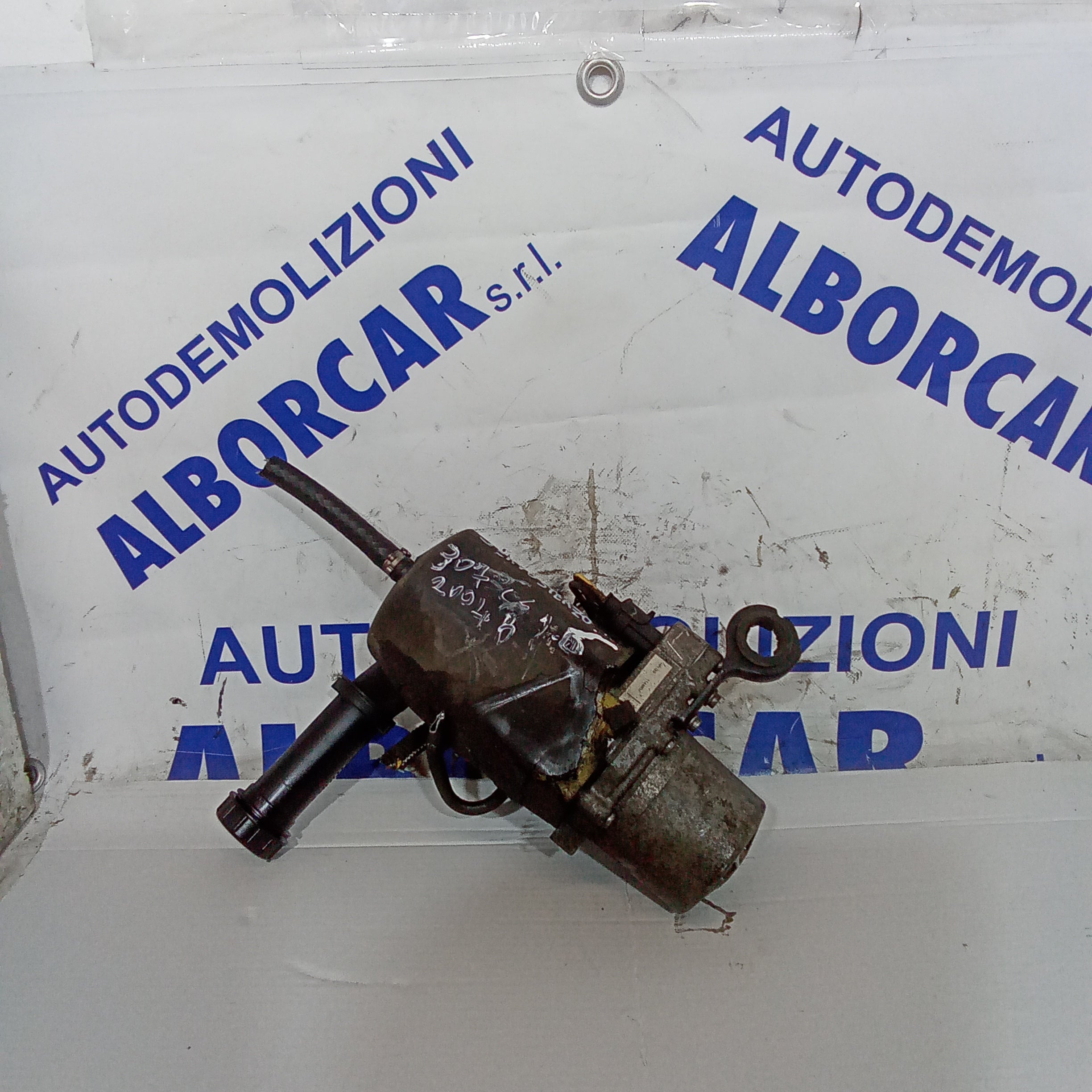 Power steering pump Peugeot 307 1.6 petrol year 2004