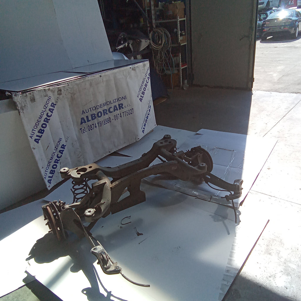 Complete rear axle beam Jaguar X-Type 2.0 V6 year 2003