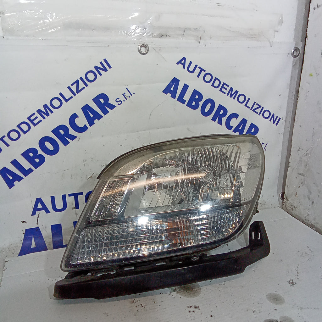 Faro fanale anteriore sinistro  Kia SPORTAGE 2004-2008