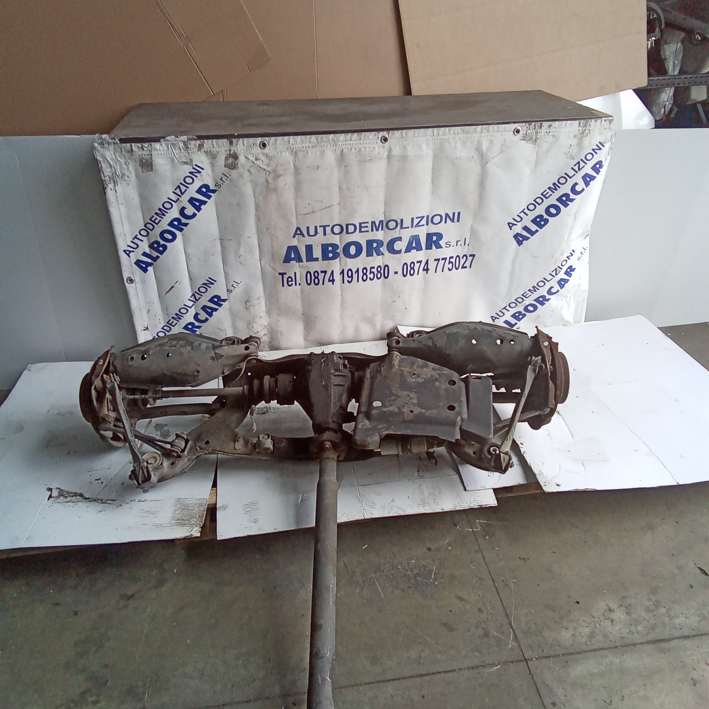 Ponte assale posteriore completo mercedes C220 anno 1996