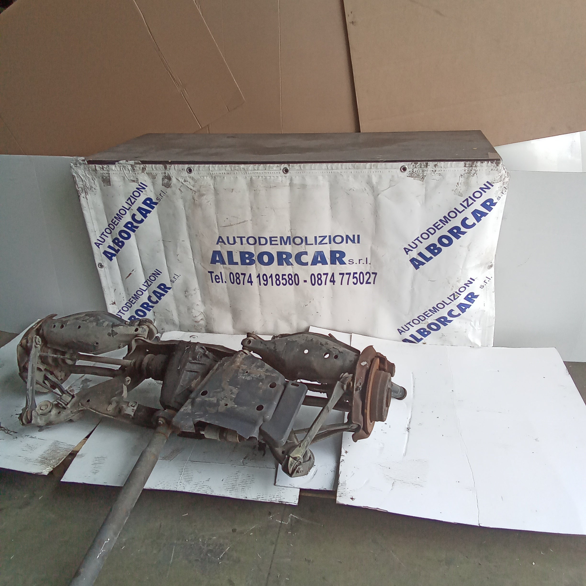 Ponte assale posteriore completo mercedes C220 anno 1996