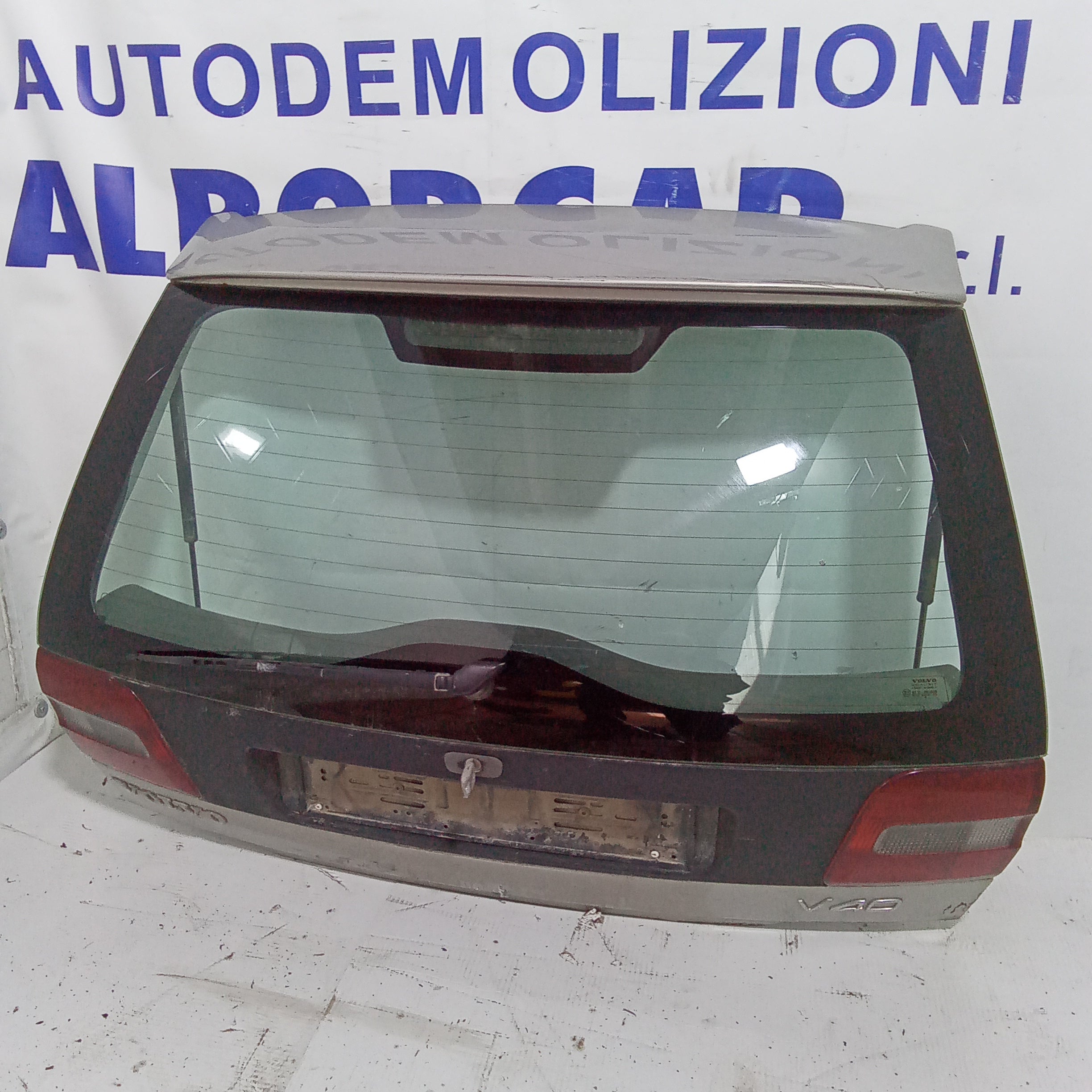 portellone baule posteriore completo volvo V40 1.9 diesel anno 2000
