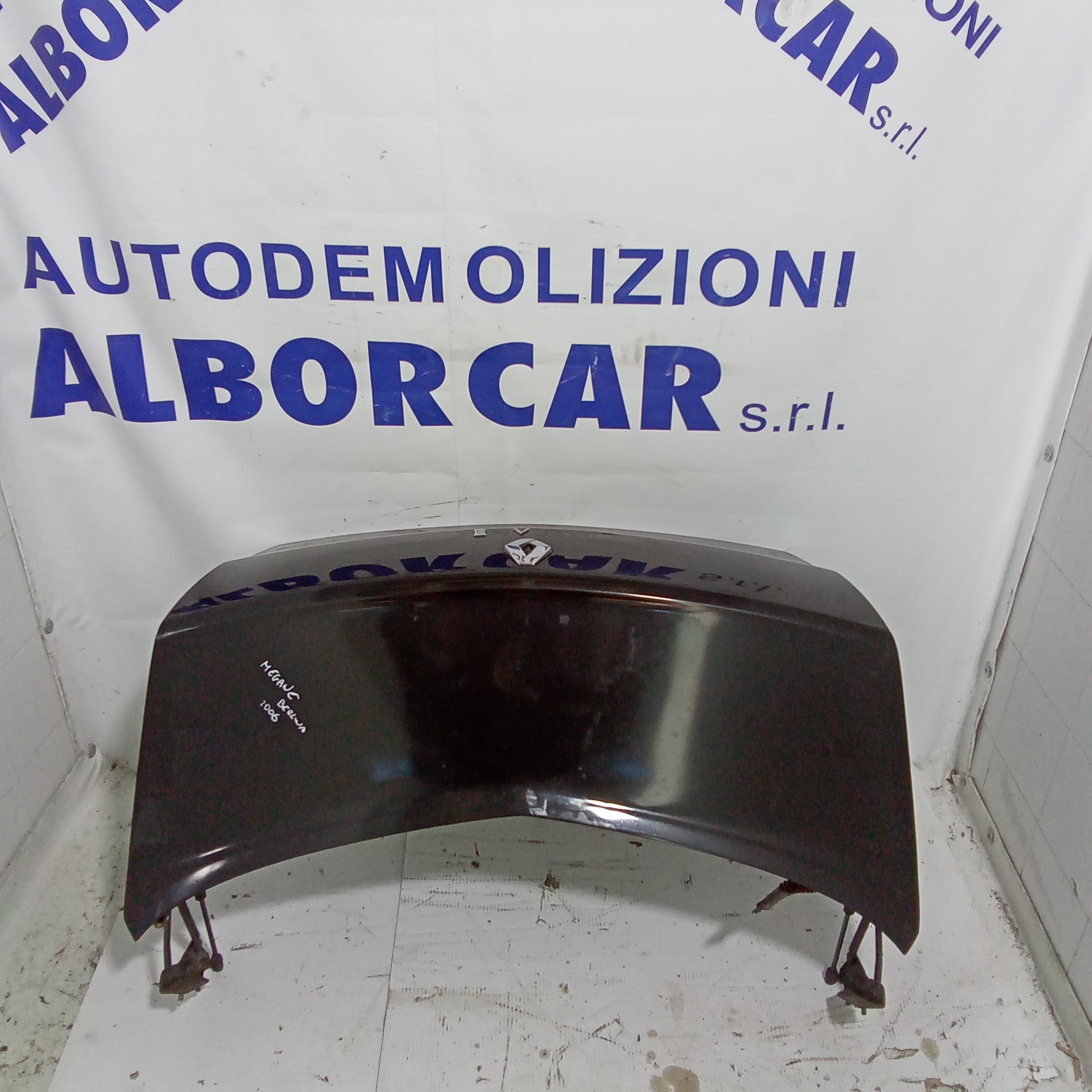 portellone baule posteriore renault megane berlina anno 2006