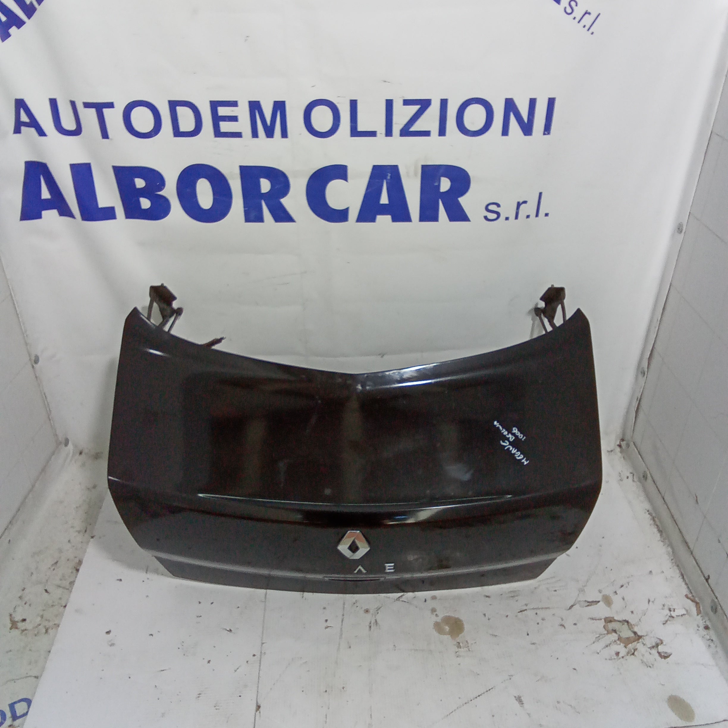 portellone baule posteriore renault megane berlina anno 2006