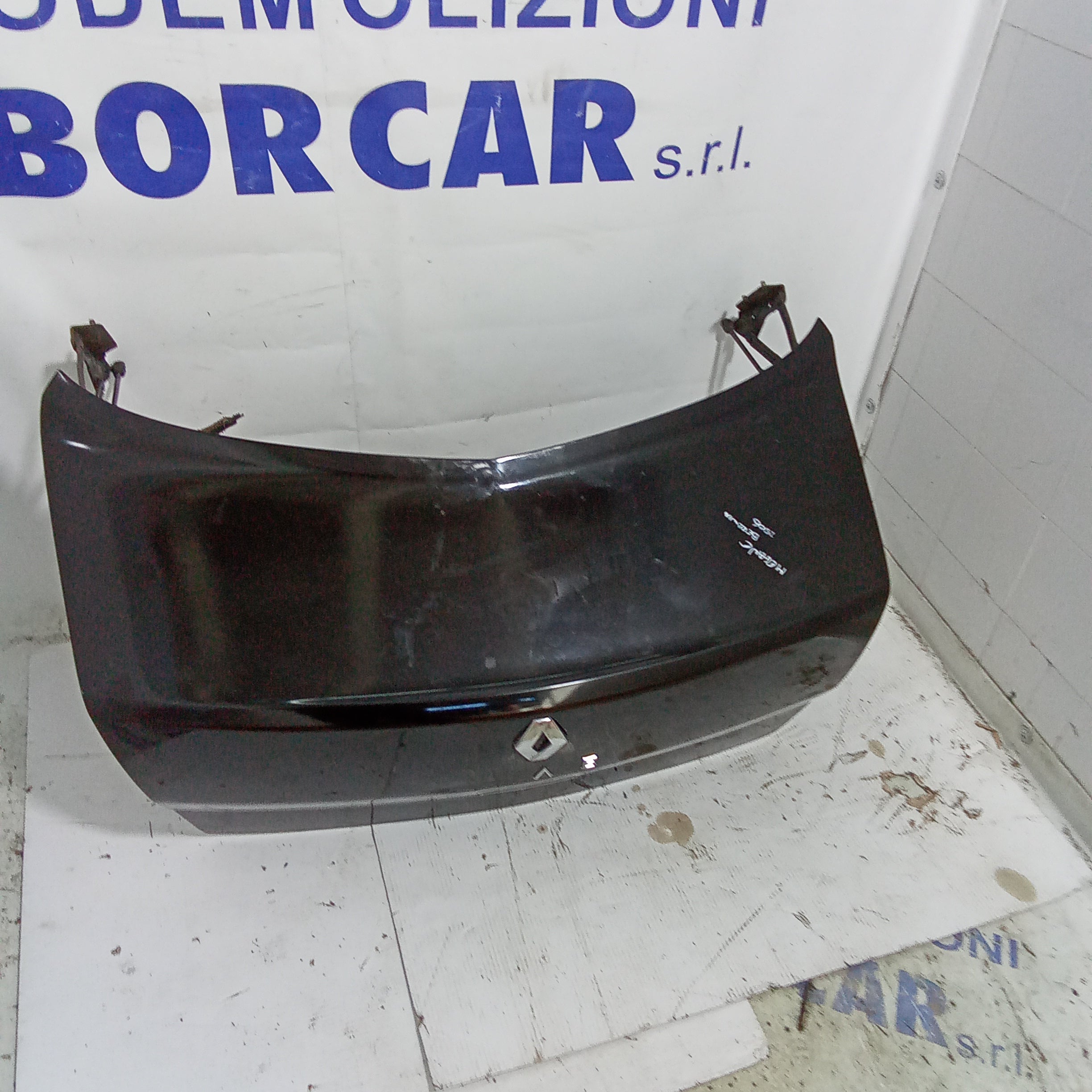 portellone baule posteriore renault megane berlina anno 2006