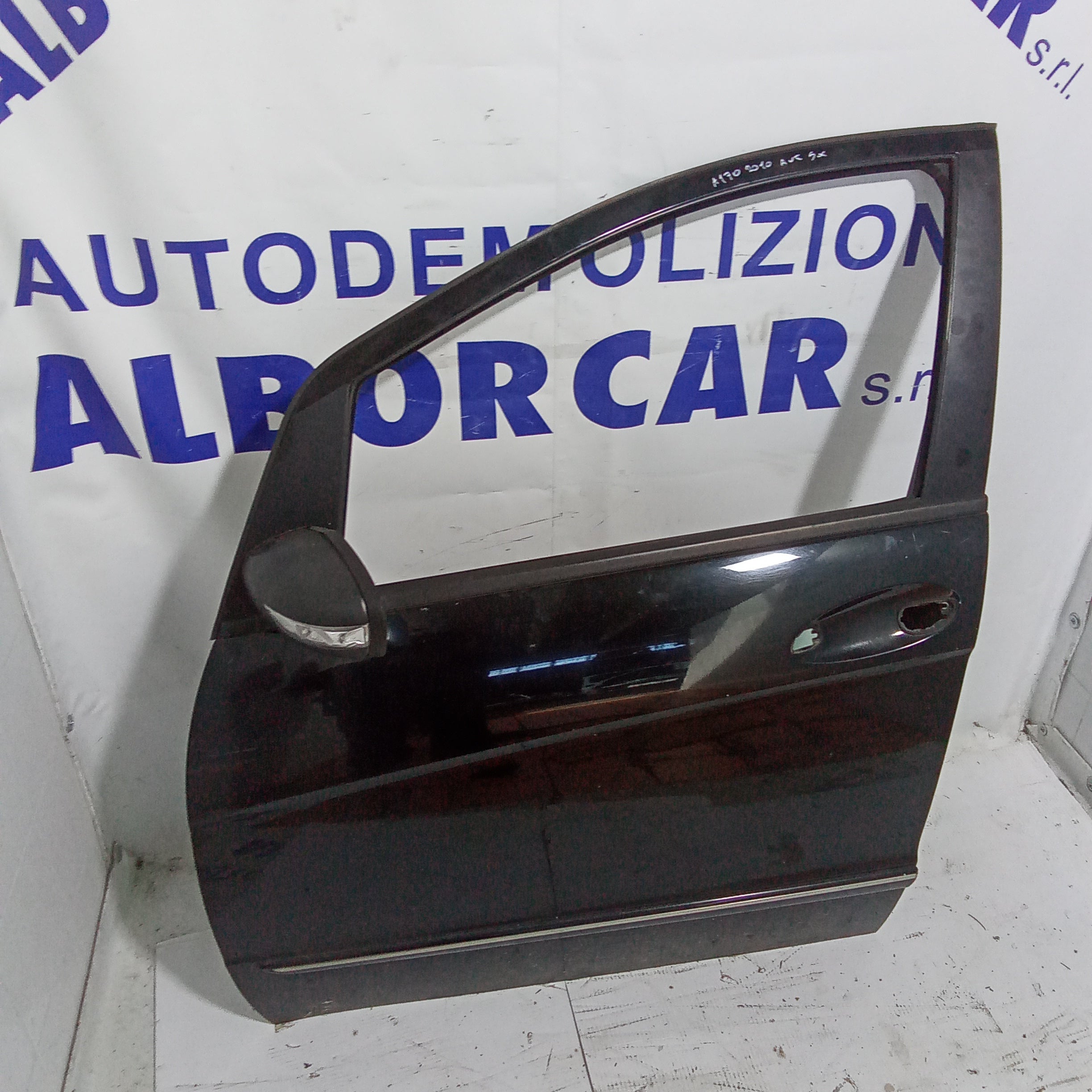 Sportello anteriore sinistro mercedes A180 anno 2010